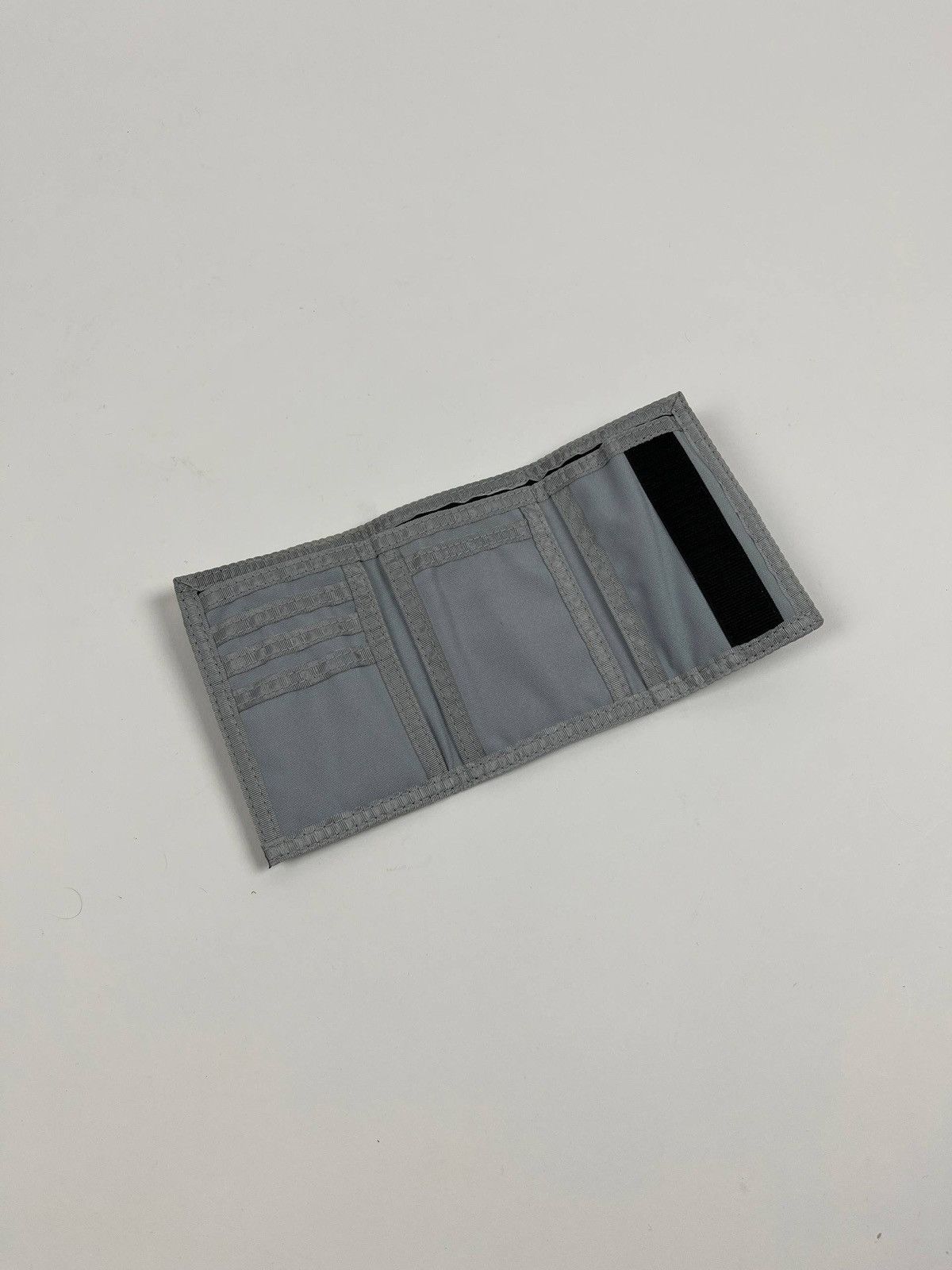 Nike Nike Tri Fold Wallet Grey Black Swoosh Nylon Y2K Vintage Size ONE SIZE - 6 Thumbnail