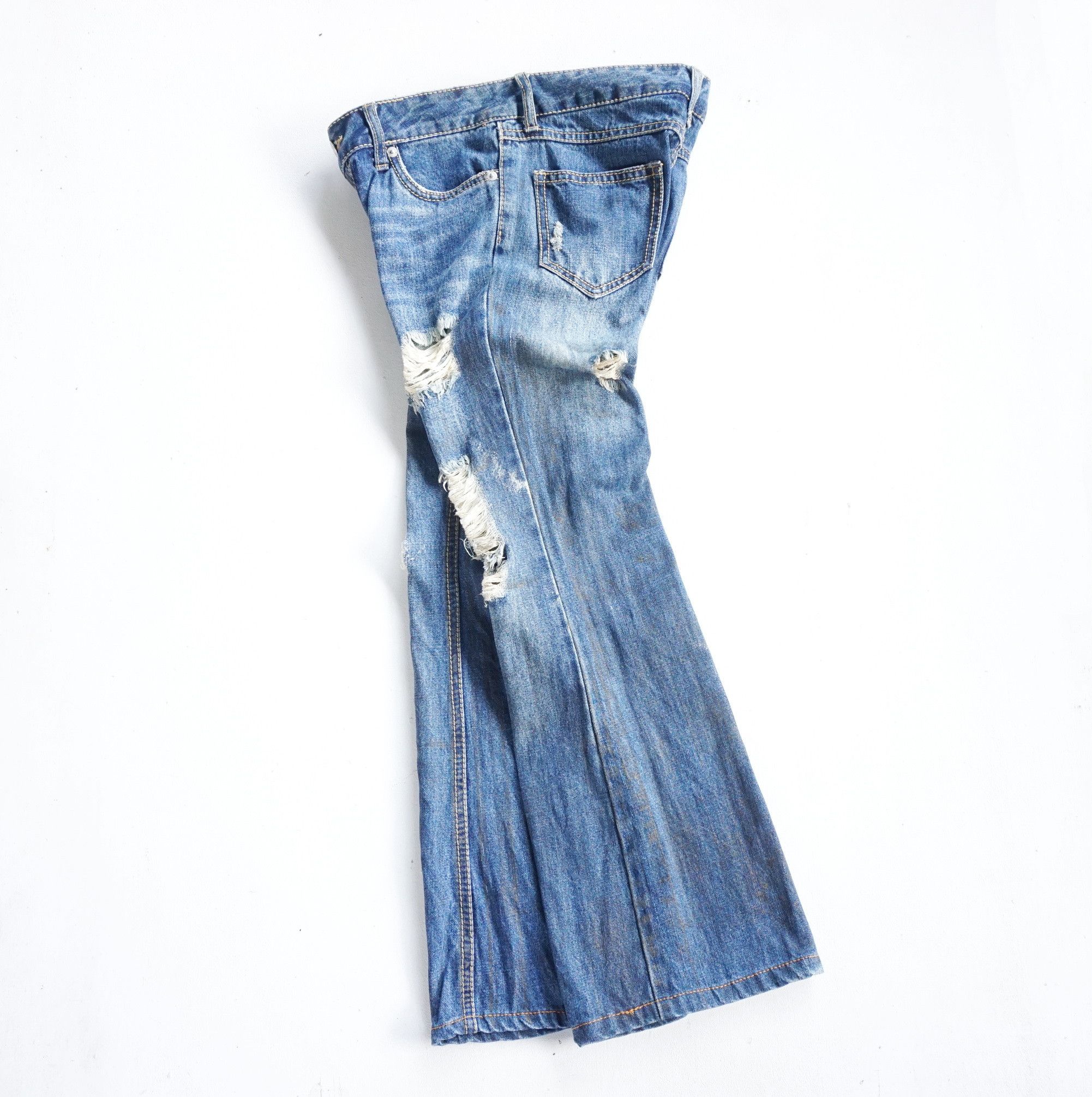 Japanese Brand Low Rise Ripped Dirty Look Flare Jeans Japanese Brand Size 27" / US 4 / IT 40 - 3 Thumbnail