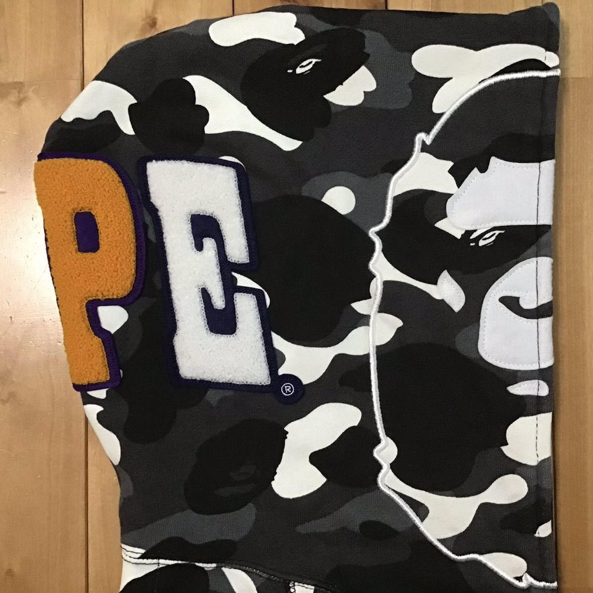 Bape 💫Glow in the dark💫 BAPE City camo Ape Head full zip hoodie Size US S / EU 44-46 / 1 - 6 Thumbnail