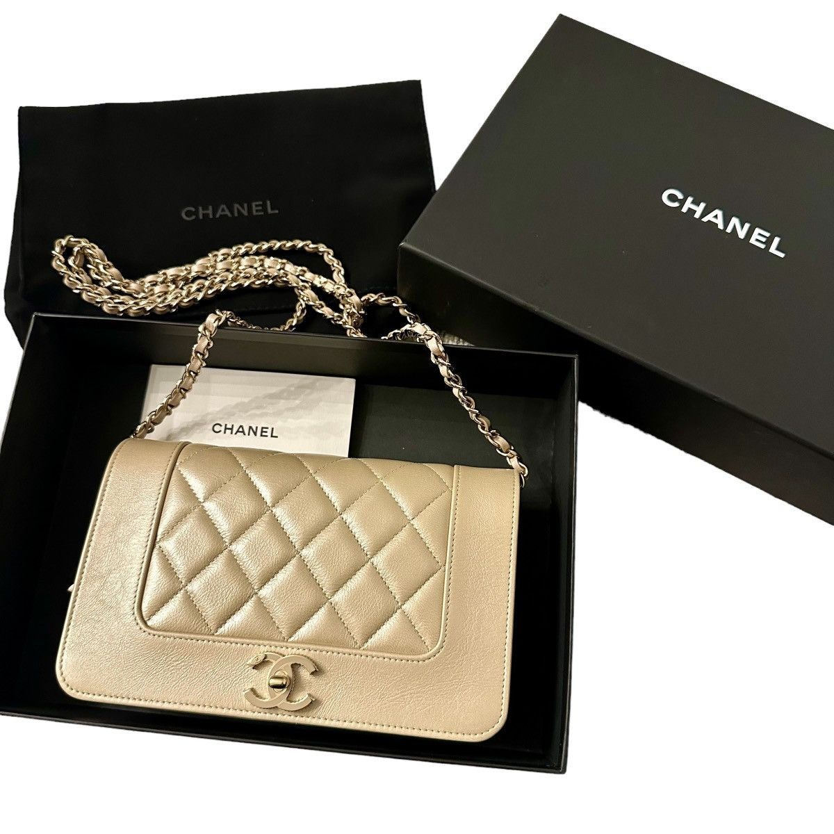Chanel CHANEL Mademoiselle Chain Crossbody Bag Size ONE SIZE - 3 Thumbnail