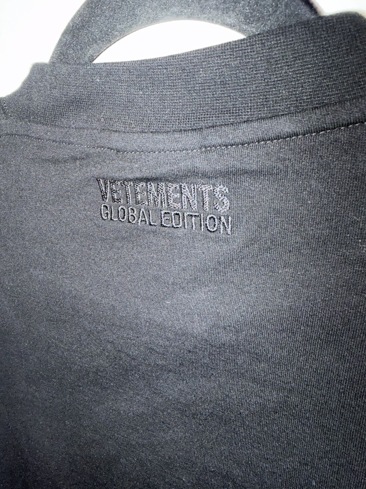 Vetements Vetements Think Globally Tee Size US S / EU 44-46 / 1 - 3 Thumbnail
