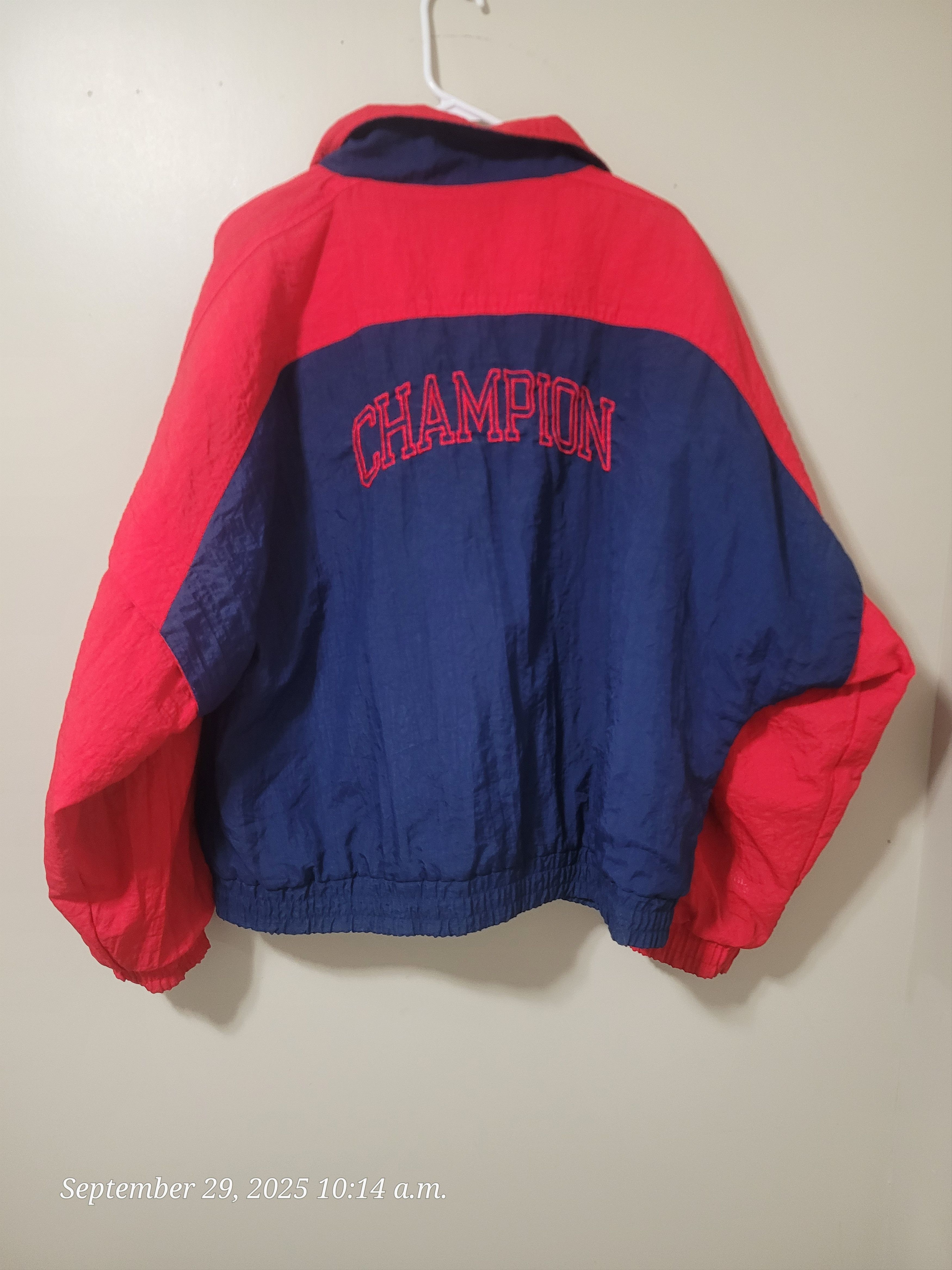 Champion Vintage Champion Windbreaker Jacket Size Large Navy Blue Red Size US L / EU 52-54 / 3 - 2 Thumbnail