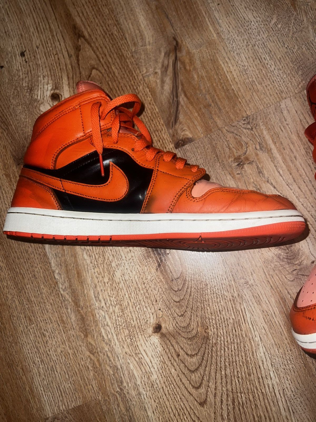 Jordan Brand Jordan 1 Retro High OG Shattered Backboard 3.0 Size 9.5 Size US 9.5 / EU 42-43 - 13 Thumbnail