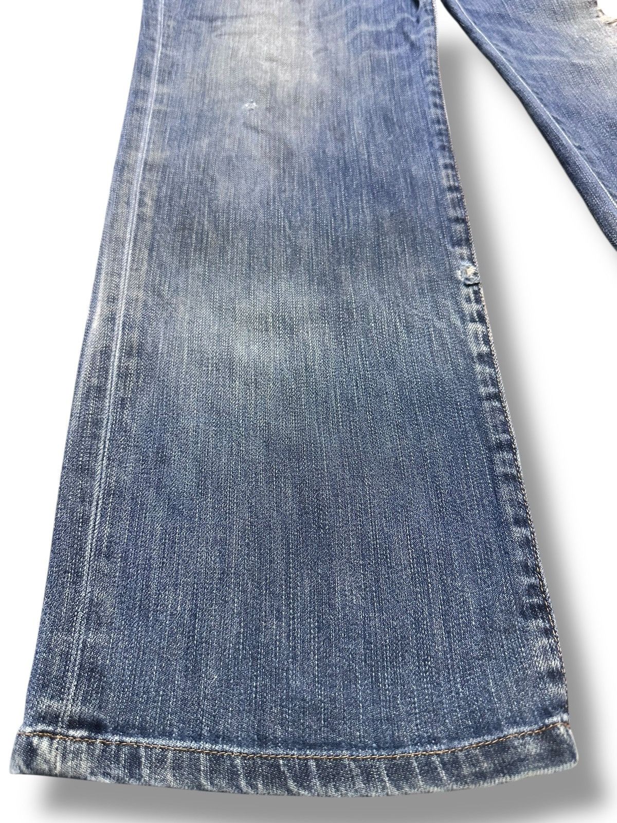 Japanese Brand Vintage Uniqlo Distressed Jeans With Baggy Loose Style Faded Size US 35 - 10 Thumbnail