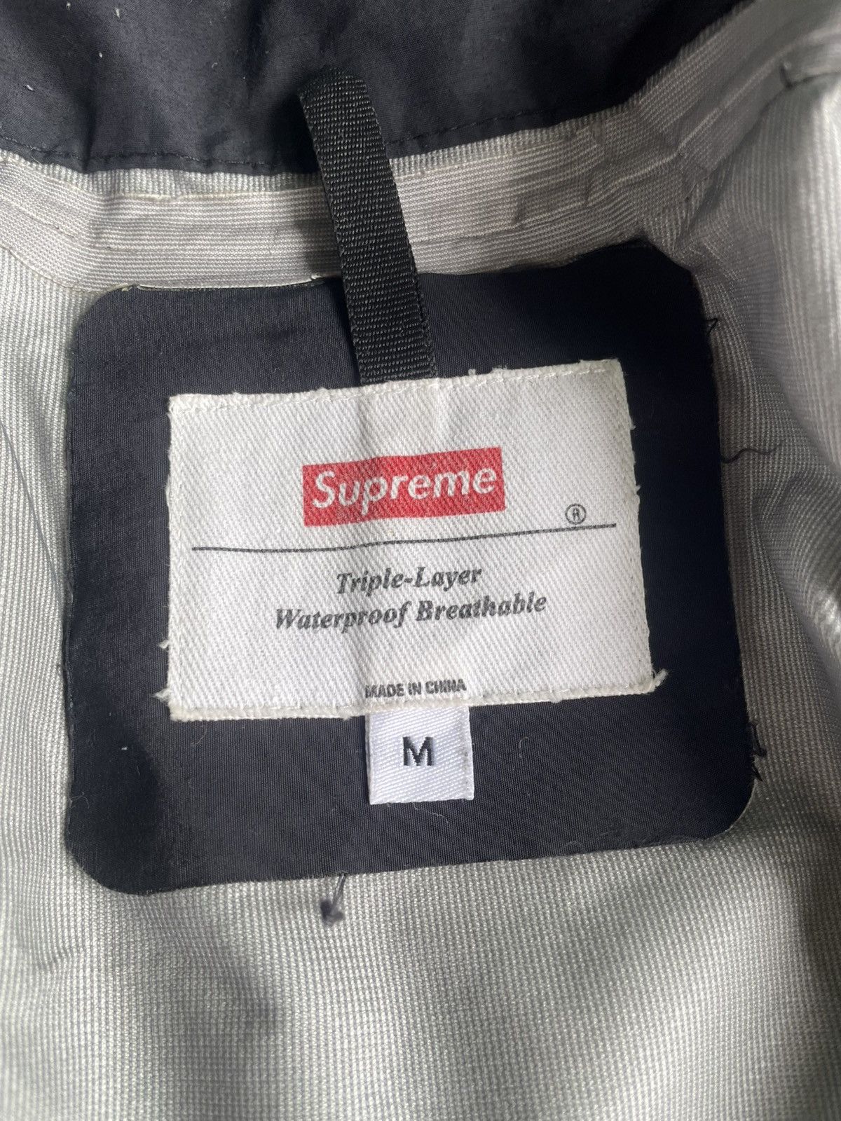 Supreme Authentic SUPREME windbreaker hooded Size US M / EU 48-50 / 2 - 10 Thumbnail