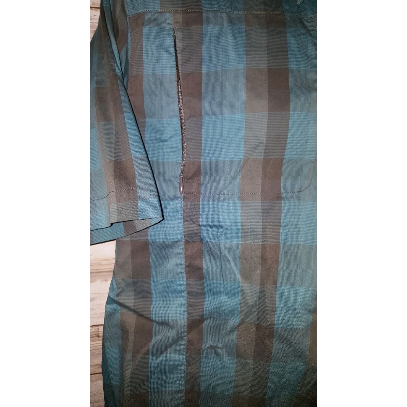 Arc'teryx ARC'TERYK Plaid Blue Gray Short Sleeve Hiking Shirt L Mens Blue Grays Button-Up Shirt Mens L Blue Plaid Hiking Shirt Size US L / EU 52-54 / 3 - 3 Thumbnail