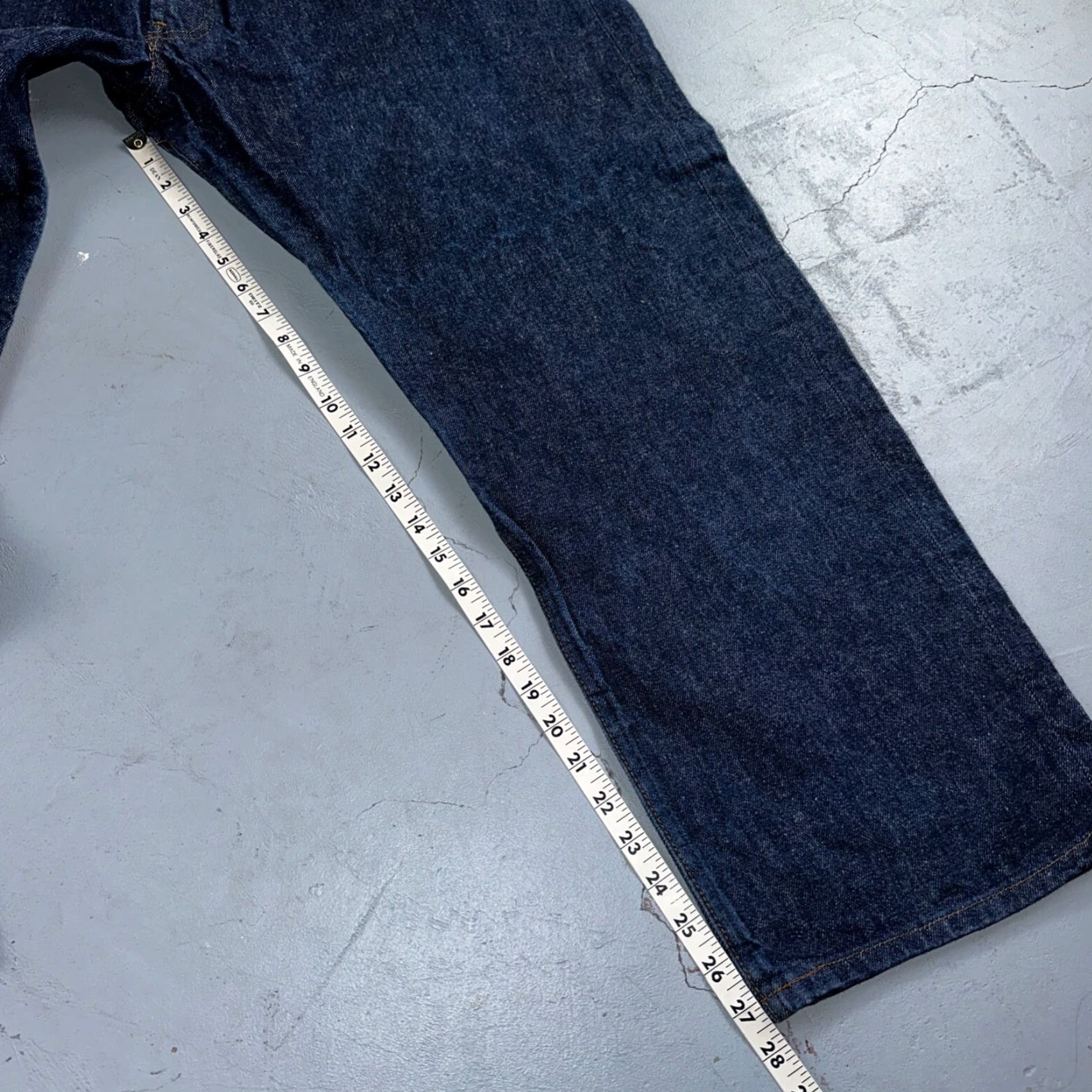 Levi's VINTAGE Levi's 501 Jeans Men's Straight Leg Dark Wash Cotton Denim 80s 90s Retro Classic 46x30 Size US 30 / EU 46 - 5 Thumbnail
