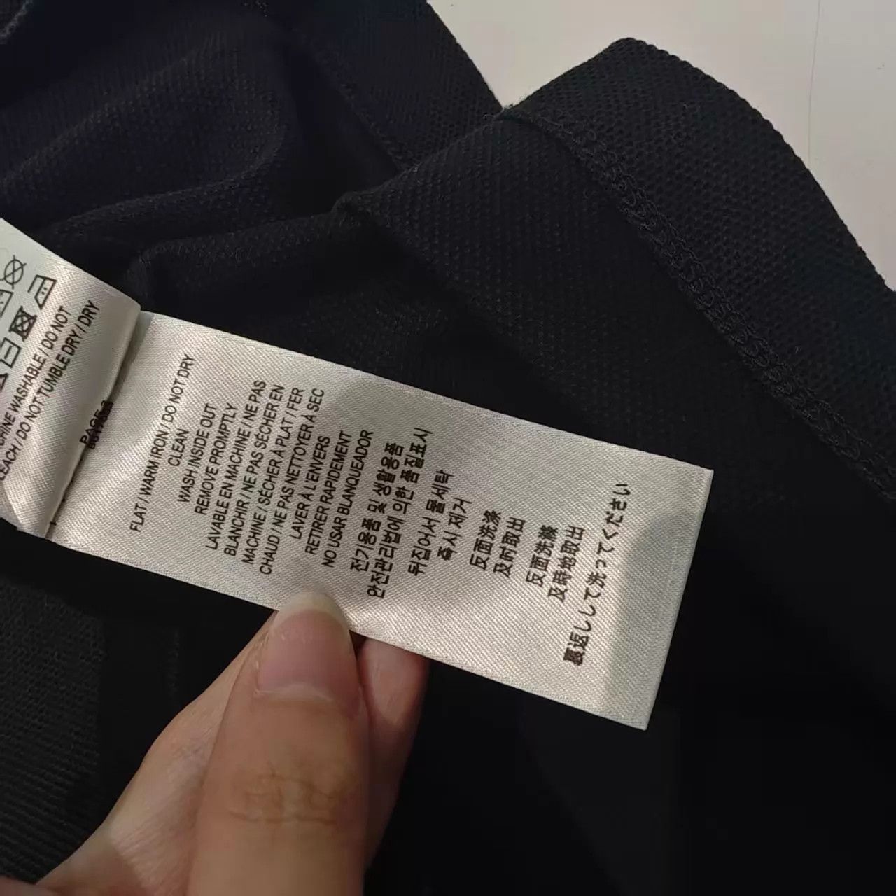 Burberry Burberry Black Short Sleeve Polo w/ Small Embroidered Logo Size US M / EU 48-50 / 2 - 7 Thumbnail