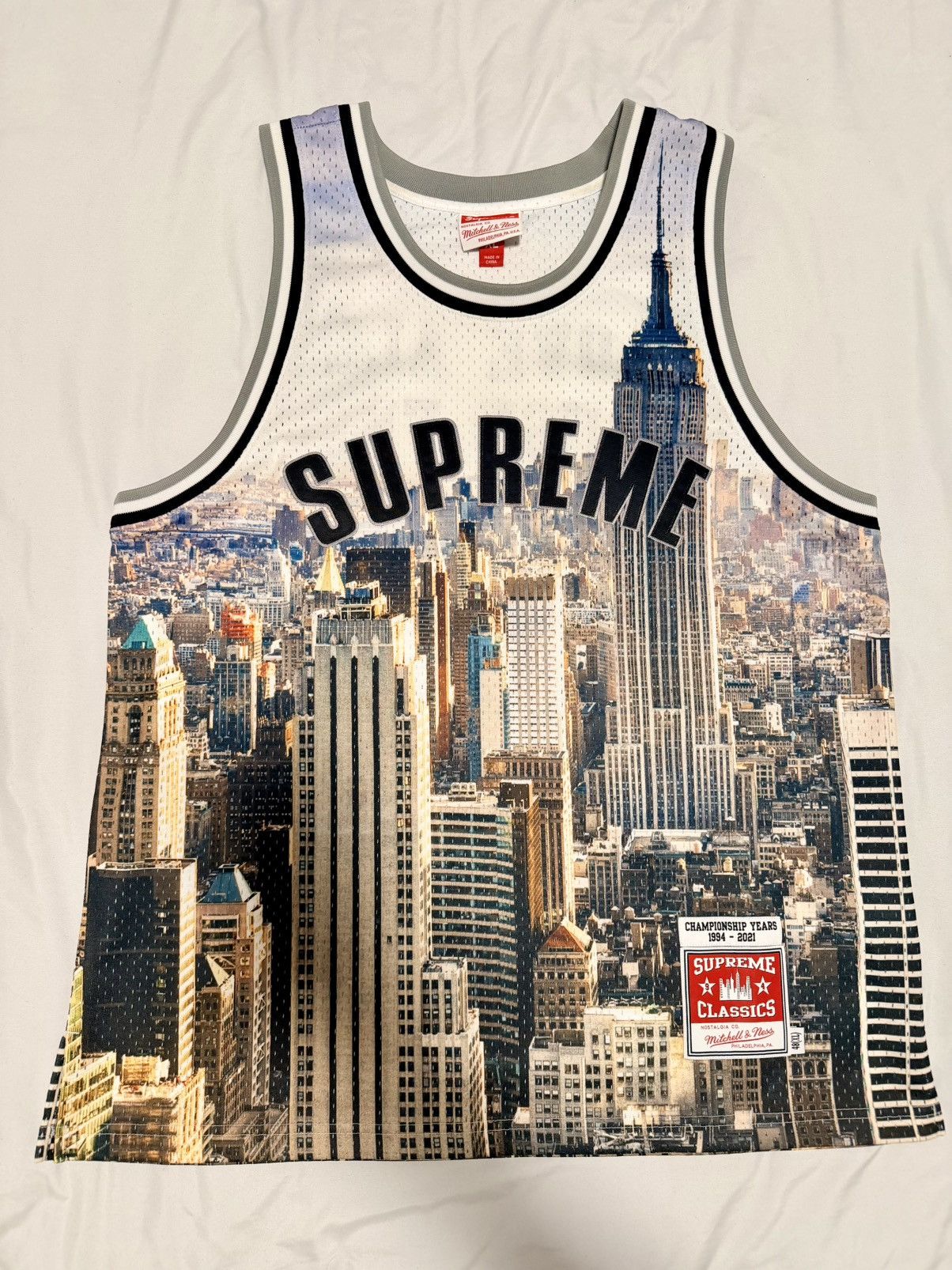 Mitchell & Ness × Supreme Supreme Mitchell & Ness New York Skyline Jersey Size US XL / EU 56 / 4 - 1 Thumbnail