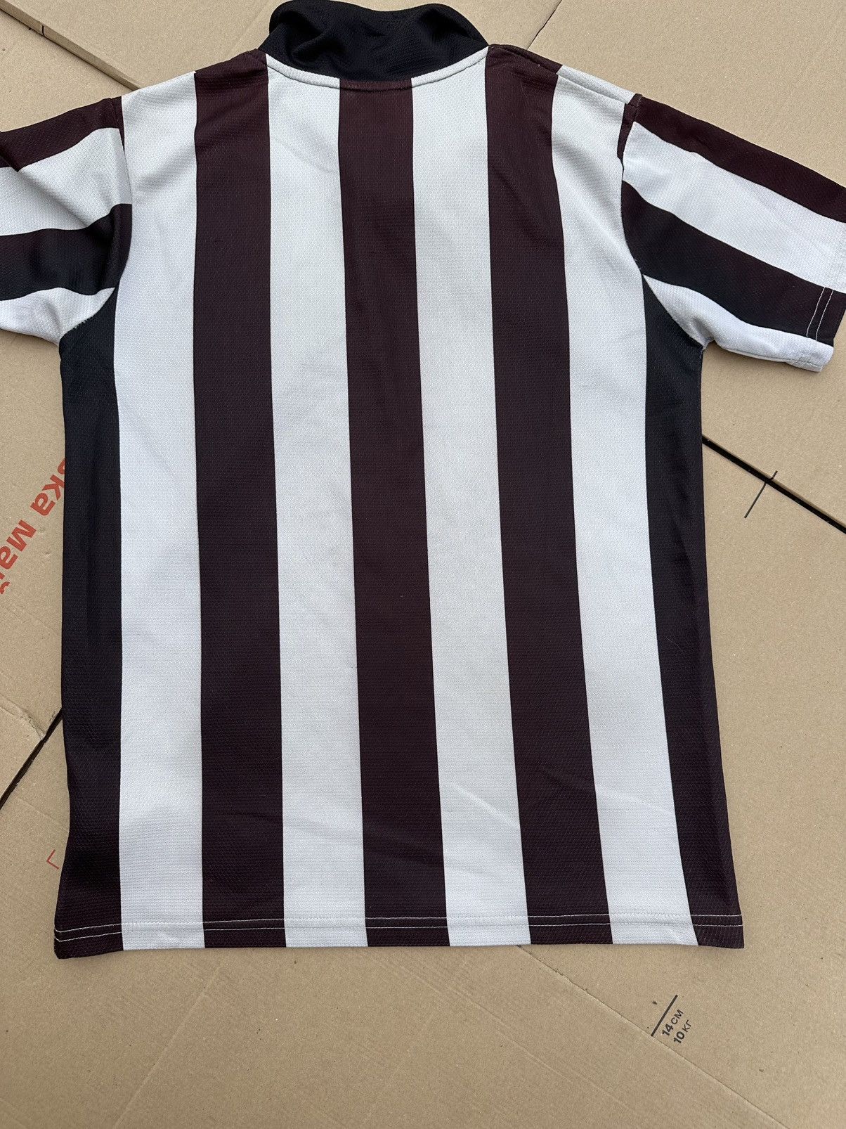 Nike × Vintage Vintage Nike Striped Soccer Jersey Y2K Football Style Size US M / EU 48-50 / 2 - 9 Thumbnail
