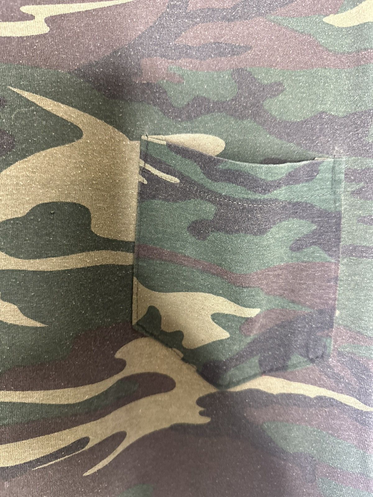 Vintage 80’s Single Stitch Camo T-shirt Size US L / EU 52-54 / 3 - 4 Thumbnail