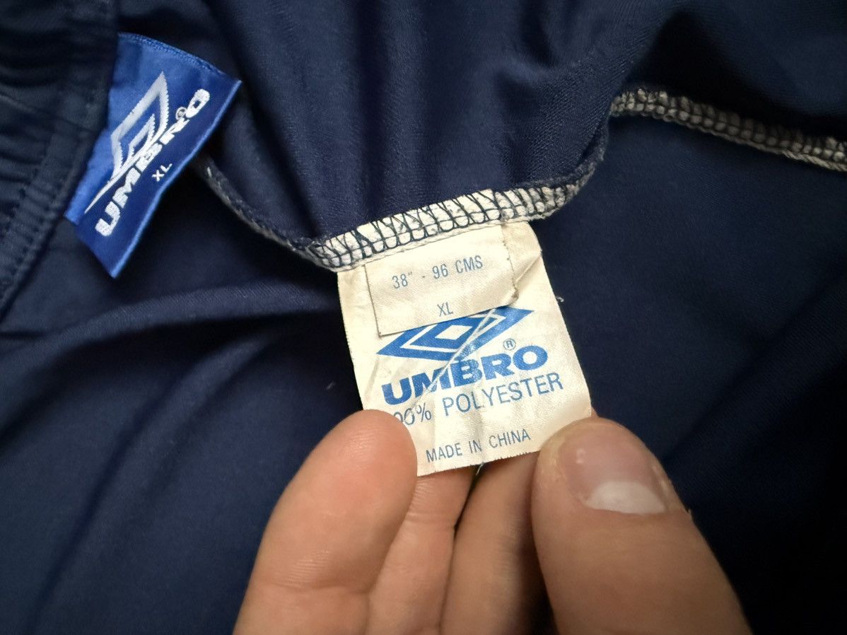 Umbro × Vintage Vintage logogram Soccer Jersey Umbro Shorts 90’s Size US 36 / EU 52 - 4 Thumbnail