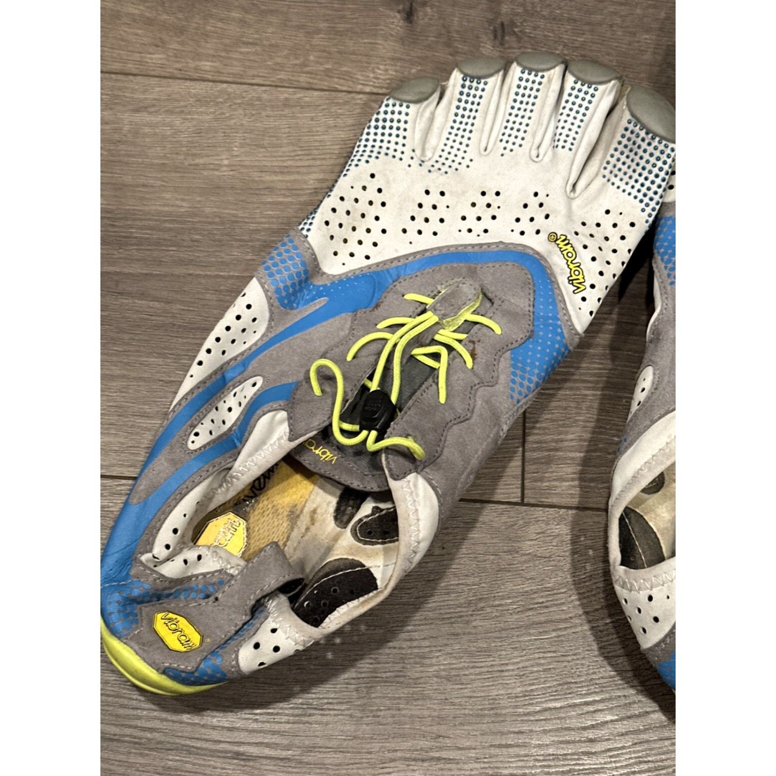 Vibram Vibram FiveFingers V-Run Barefoot Trainers Oyster Blue Beige Mens Trainers 13-14 US 11 UK 47 EU 17M7003 Sneaker Vibram FiveFingers Style Size US 11 / EU 44 - 4 Thumbnail