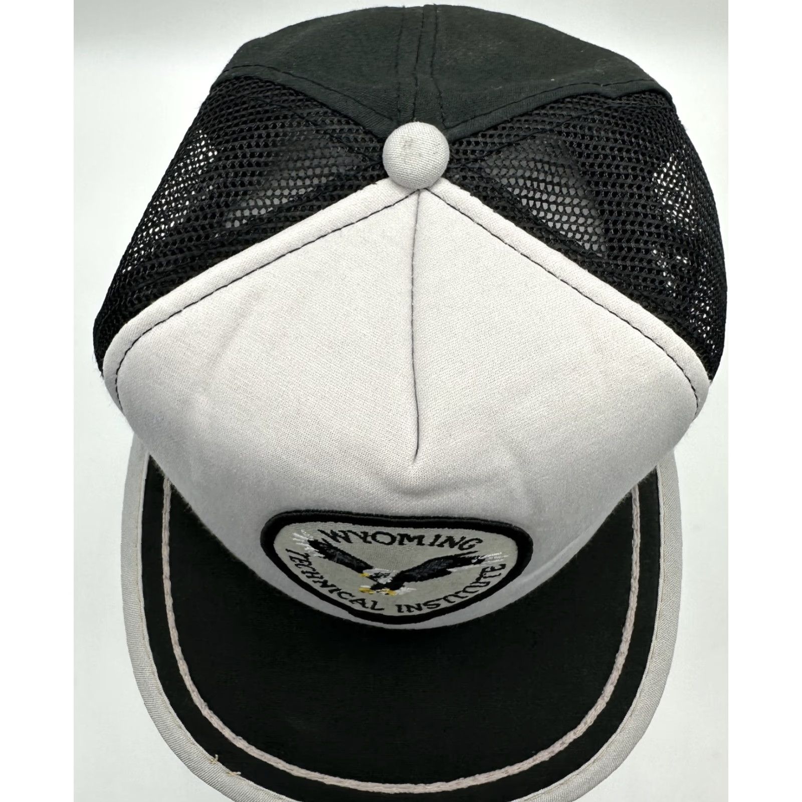 Vintage VINTAGE 3 STRIPE TRUCKER HAT TRUCK WYOMING Technical Institute Cap Eagle YoungAn Men One Size Gray USA Trucker Hat Mens Vintage Hats Size ONE SIZE - 4 Thumbnail