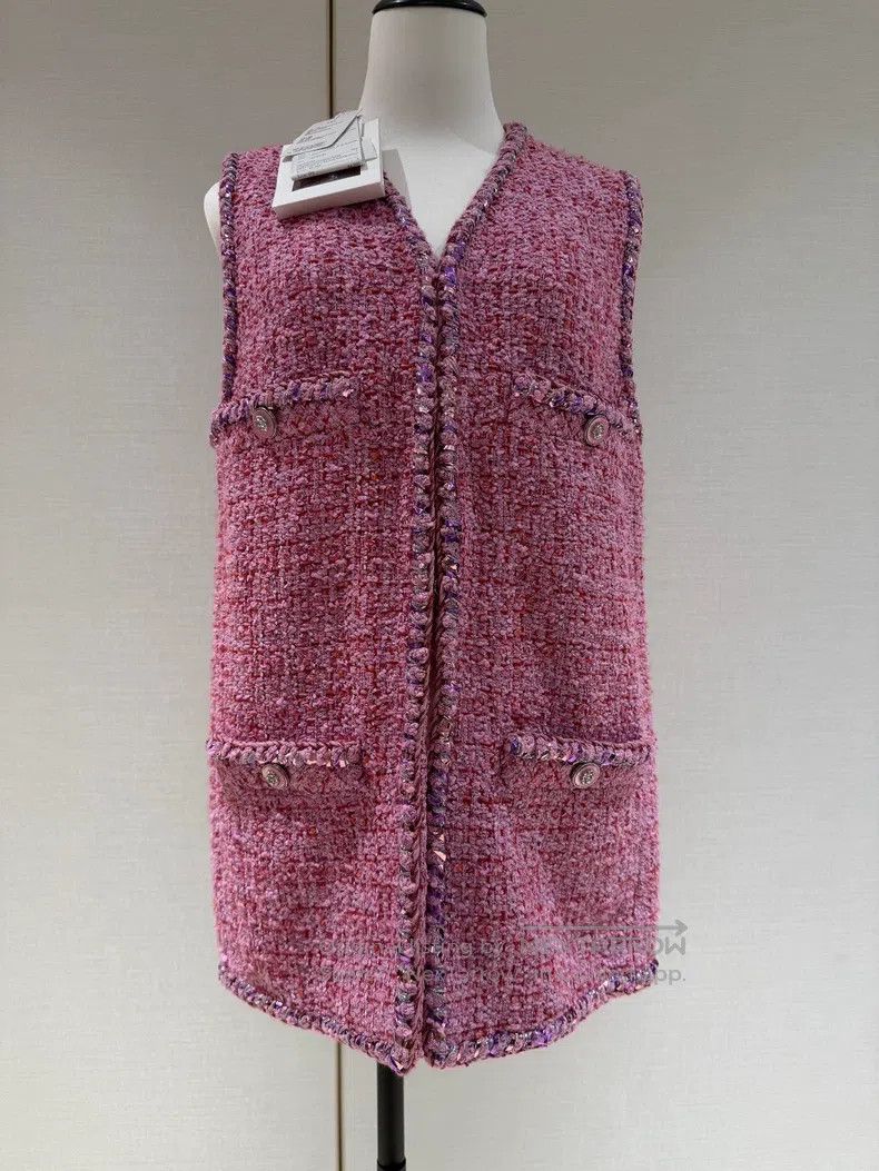 Chanel 22p popular pink purple four-pocket tweed sleeveles
