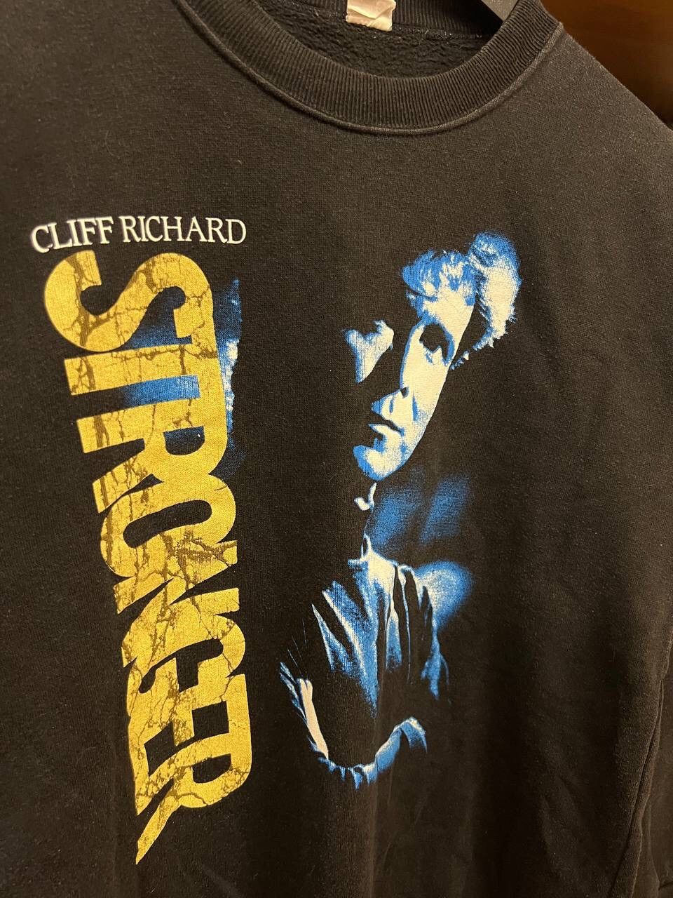 Vintage Cliff Richard Vintage Printed Y2K Musician Sweatshirt Size US M / EU 48-50 / 2 - 5 Thumbnail