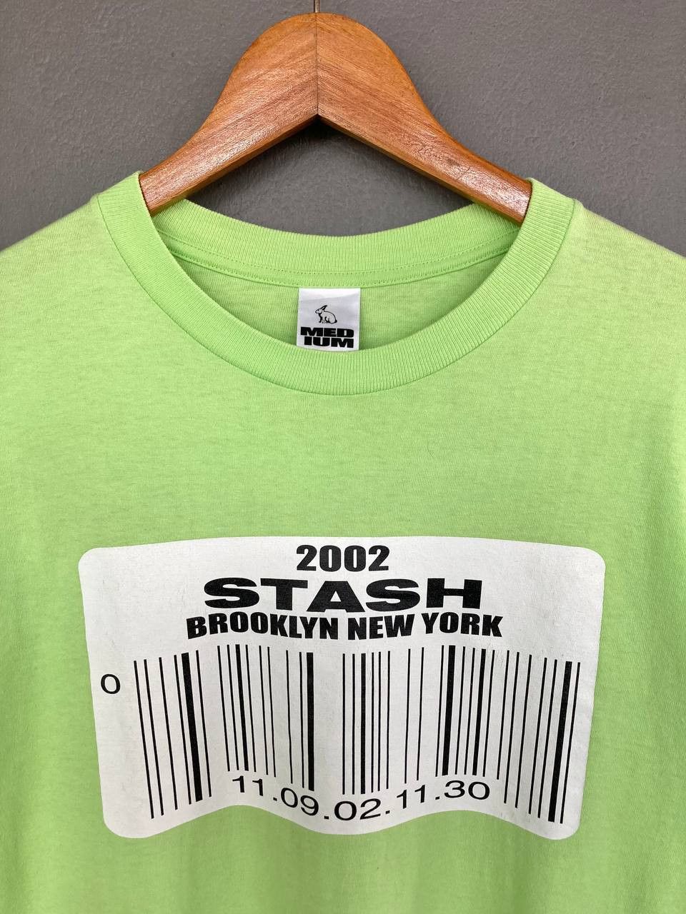 Bape 2002 OG Bape x Stash “Barcode Invitation” Tee Size US M / EU 48-50 / 2 - 3 Thumbnail