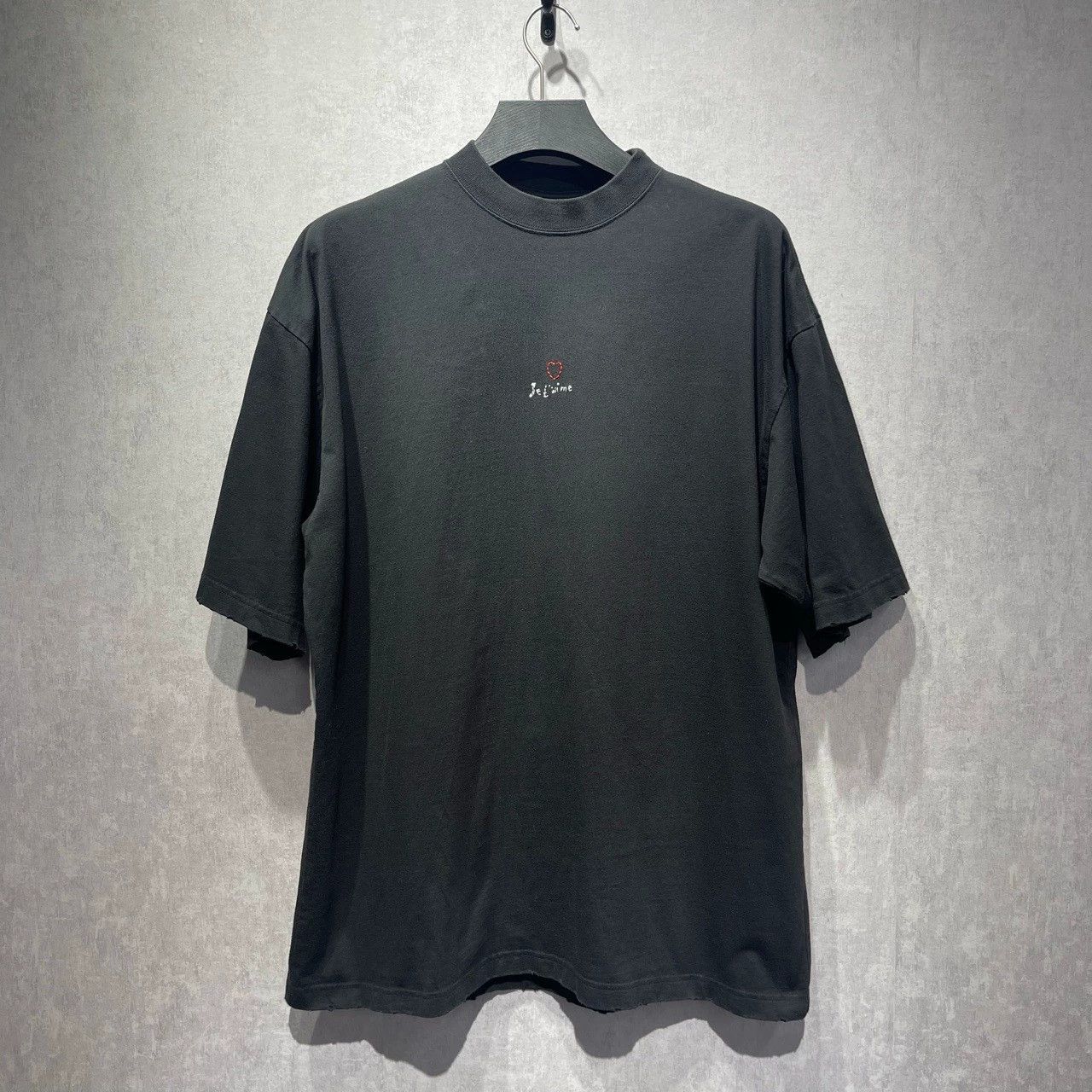 Balenciaga Balenciaga Solid Embroidered Loose T-Shirt - dmc Size US XS / EU 42 / 0 - 1 Thumbnail