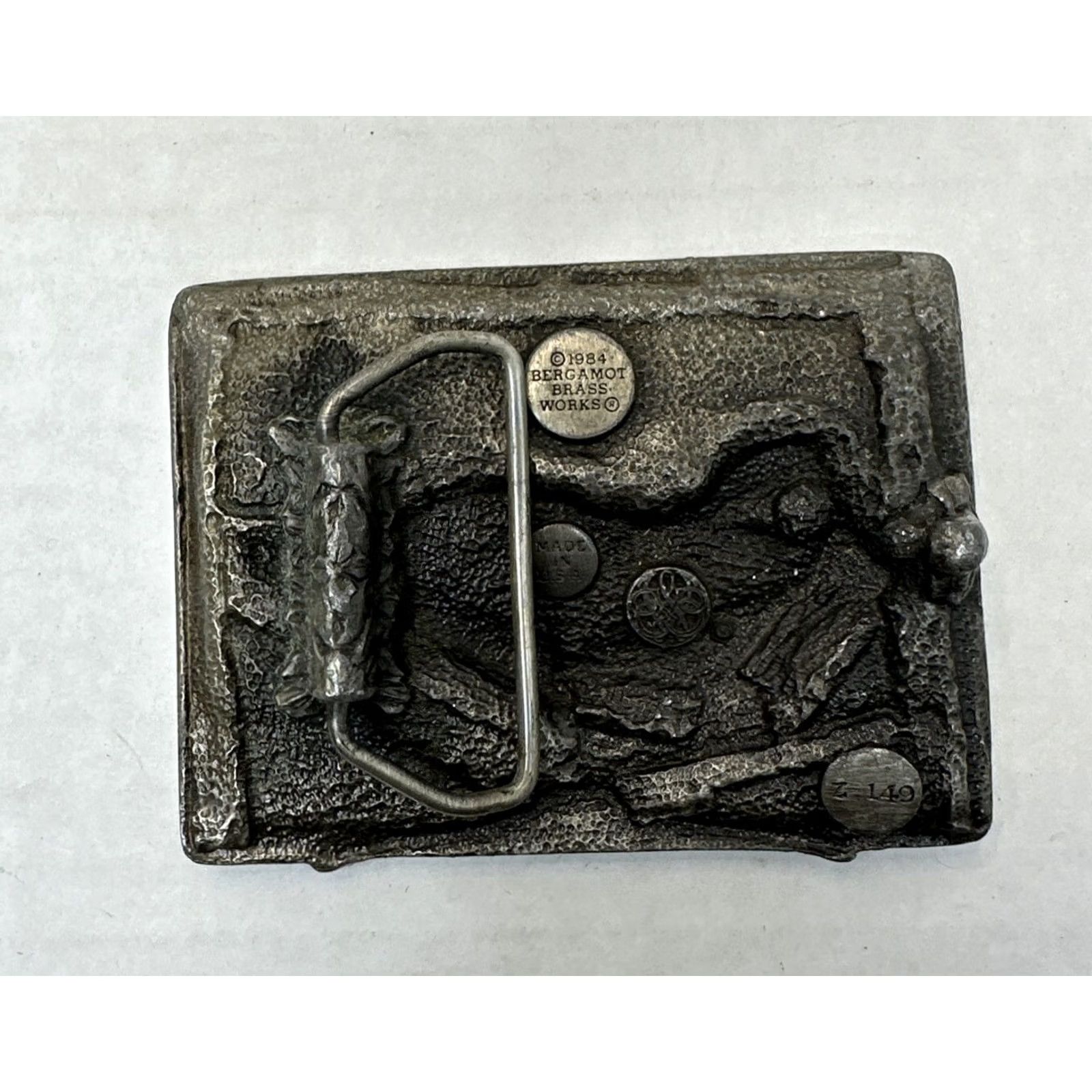 Vintage VINTAGE Bergamot Brass Works Pool Playing Belt Buckle Billiards Z-149 1984 80s Silver Unisex Adult Mens Womens Boys Girls Size ONE SIZE - 8 Thumbnail