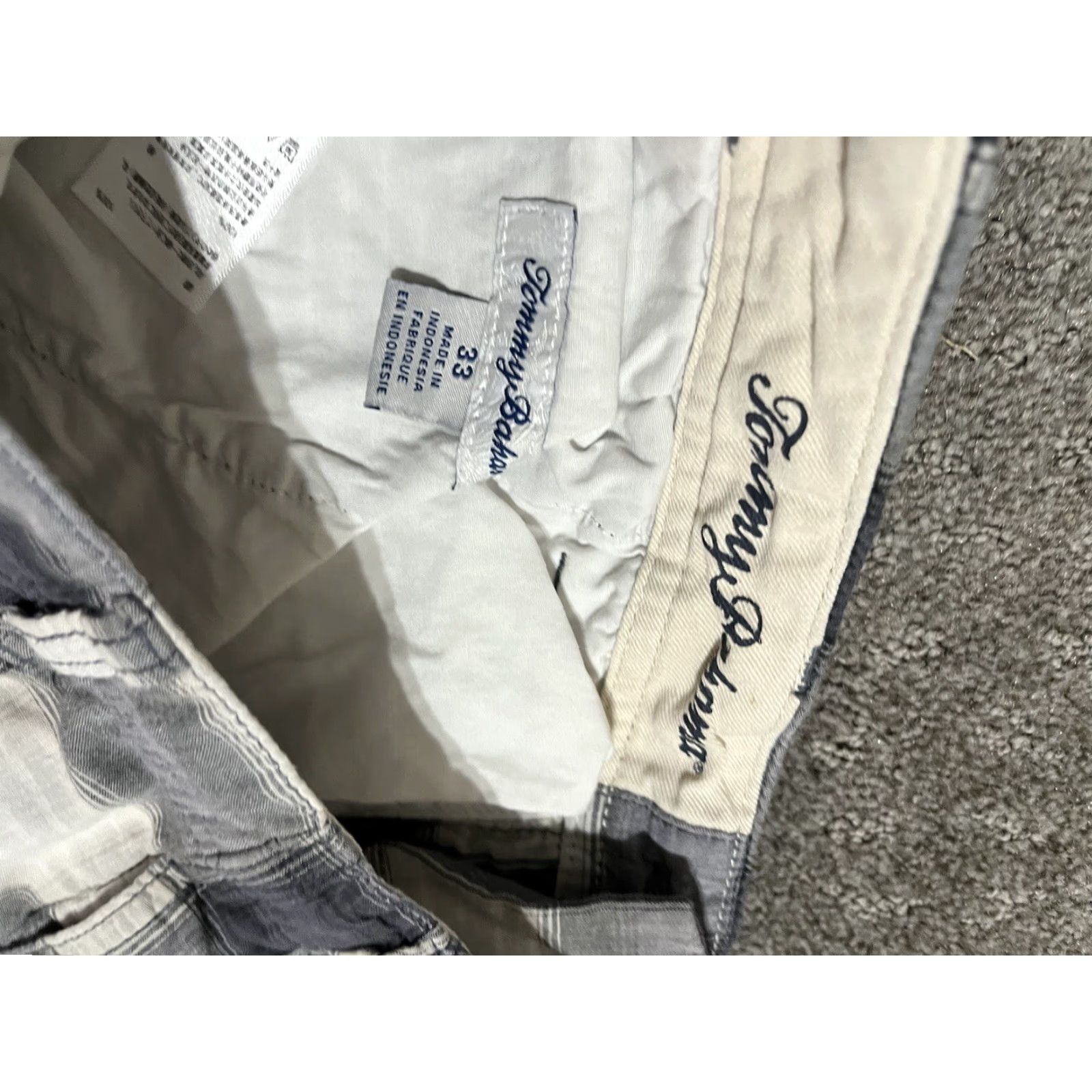 Tommy Bahama VINTAGE Tommy Bahama Men's Shorts 33 Waist Casual Cotton Plaid Flat Front Relaxed Fit Summer Beaches Mens Size US 33 - 4 Thumbnail