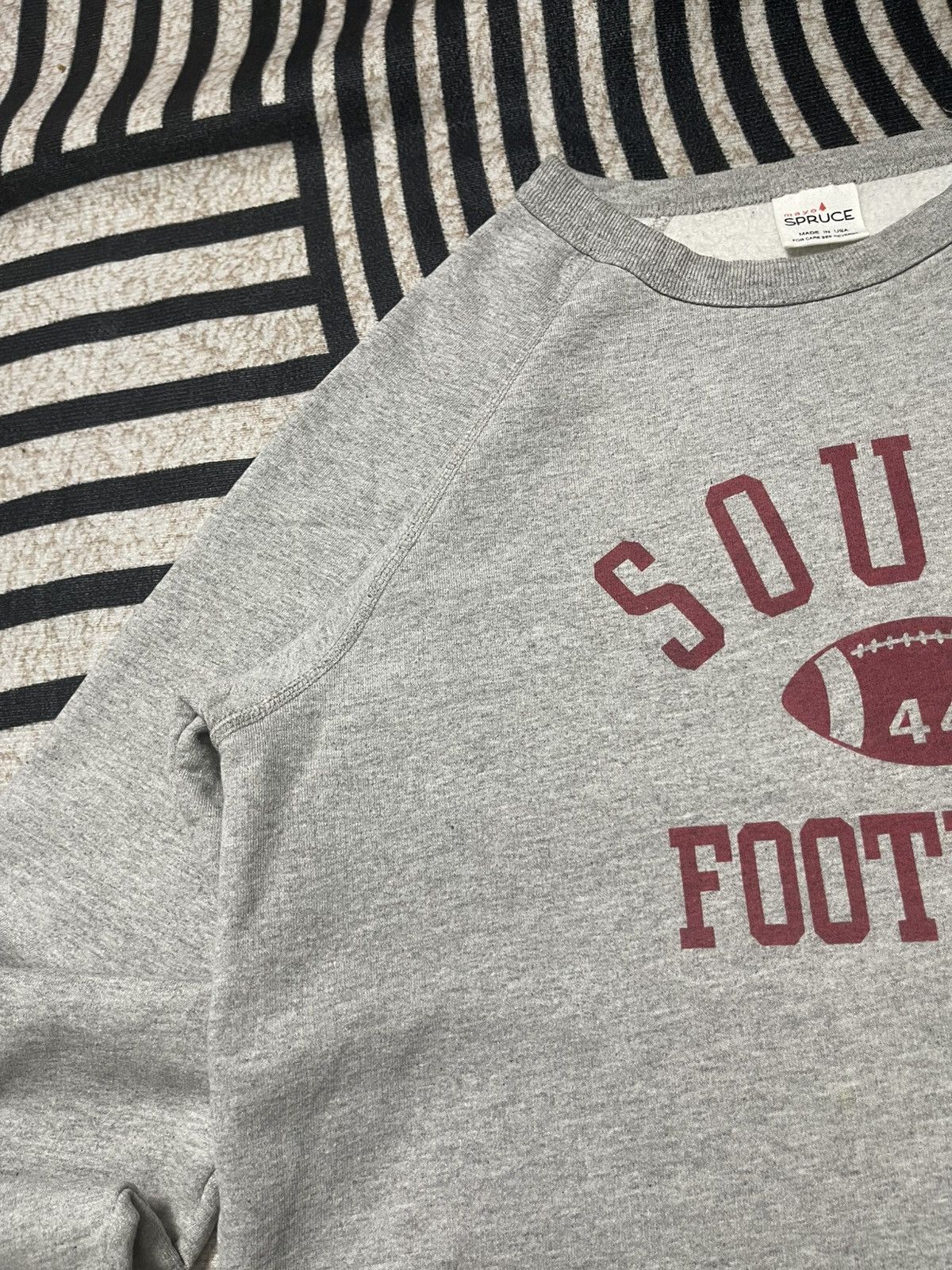 Vintage 70s MAYO SPRUCE “SOUTH FOOTBALL” CREWNECK RARE Size US L / EU 52-54 / 3 - 7 Thumbnail