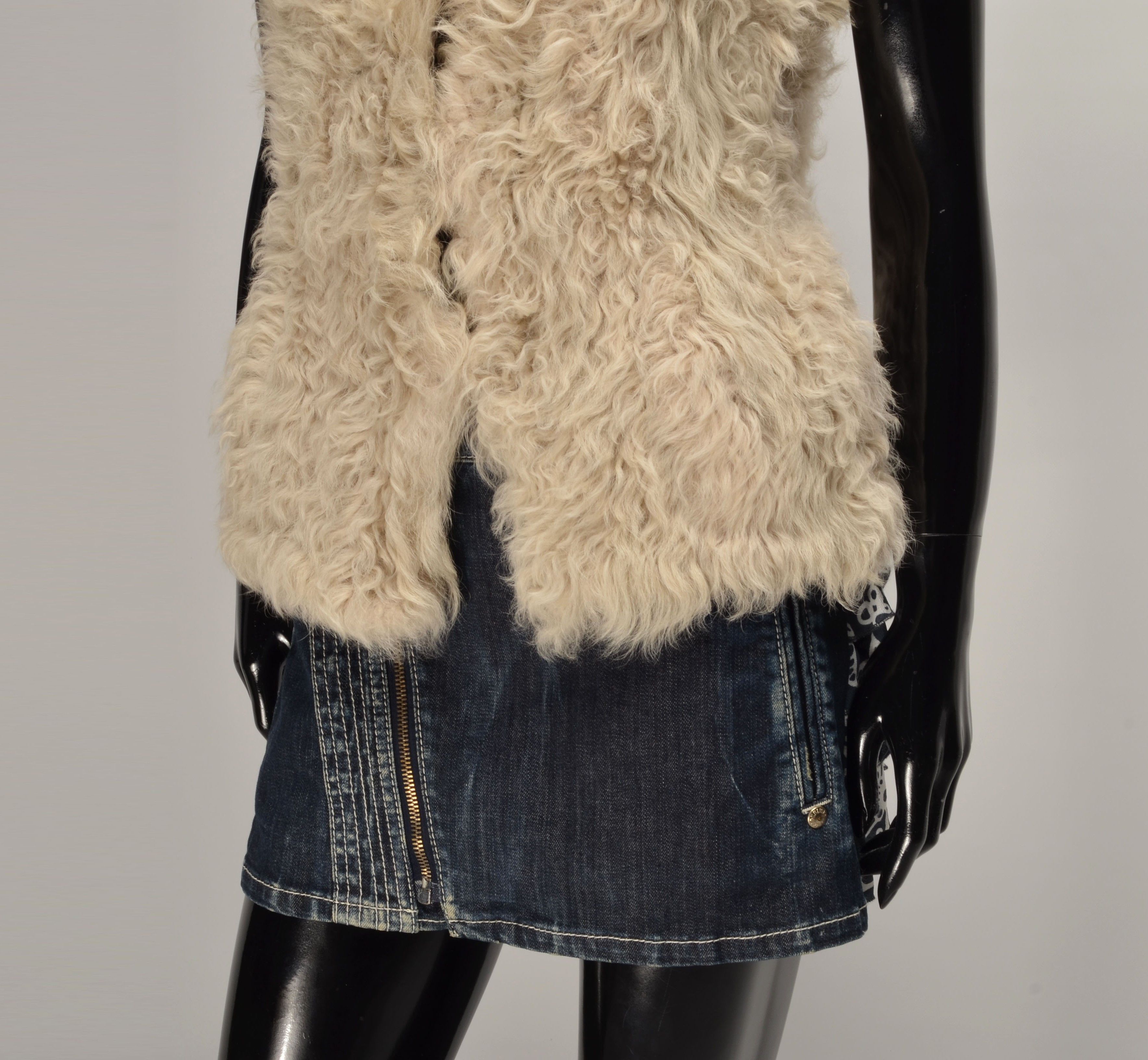 CLOSED × Marithe + Francois Girbaud Closed by Marithe Francois Girbaud Lambskin Fur Child Vest Size L / US 10 / IT 46 - 3 Thumbnail
