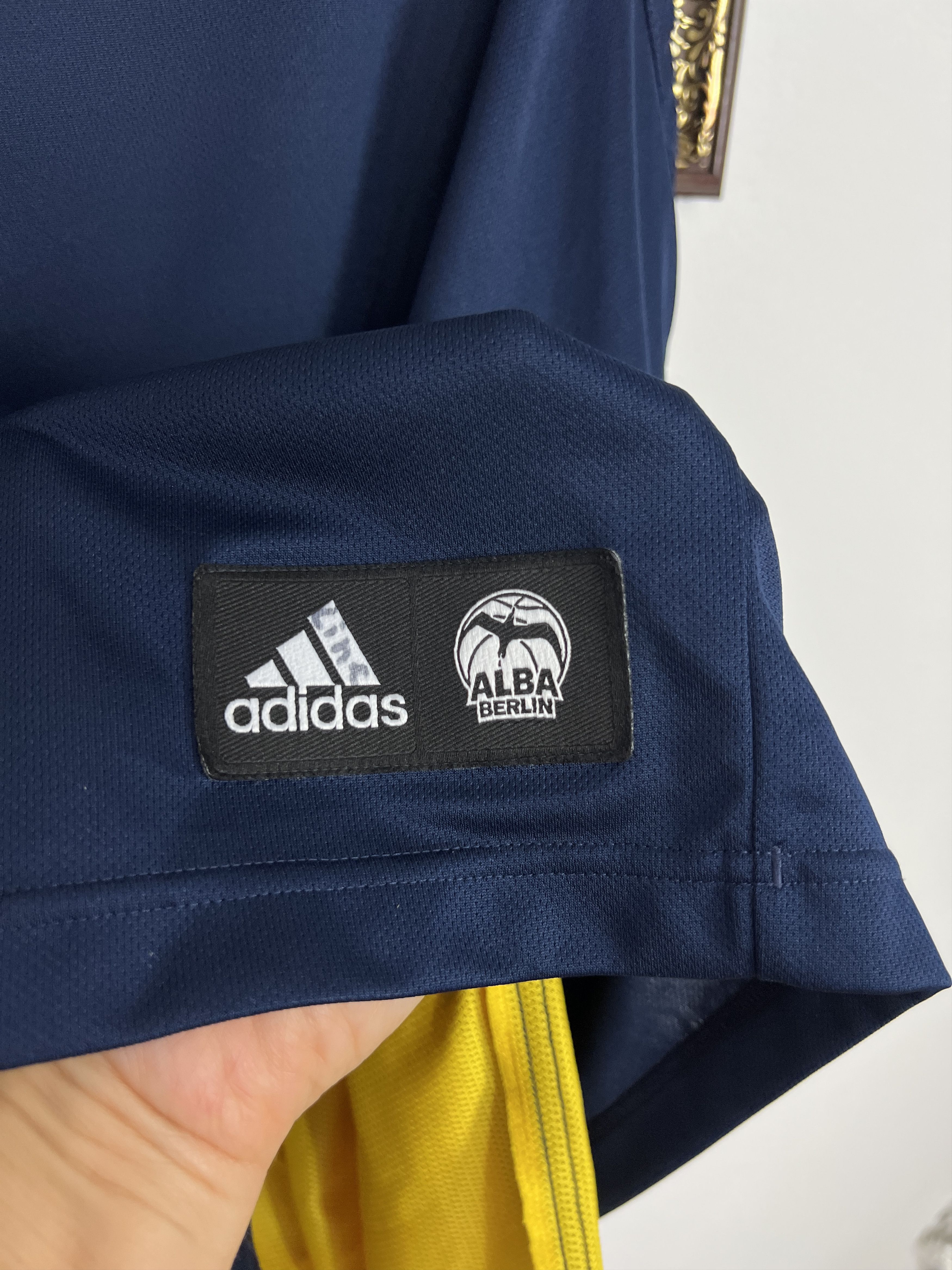 Adidas Adidas Alba Berlin Germany Euroleague Basketball Jersey Size US M / EU 48-50 / 2 - 4 Thumbnail