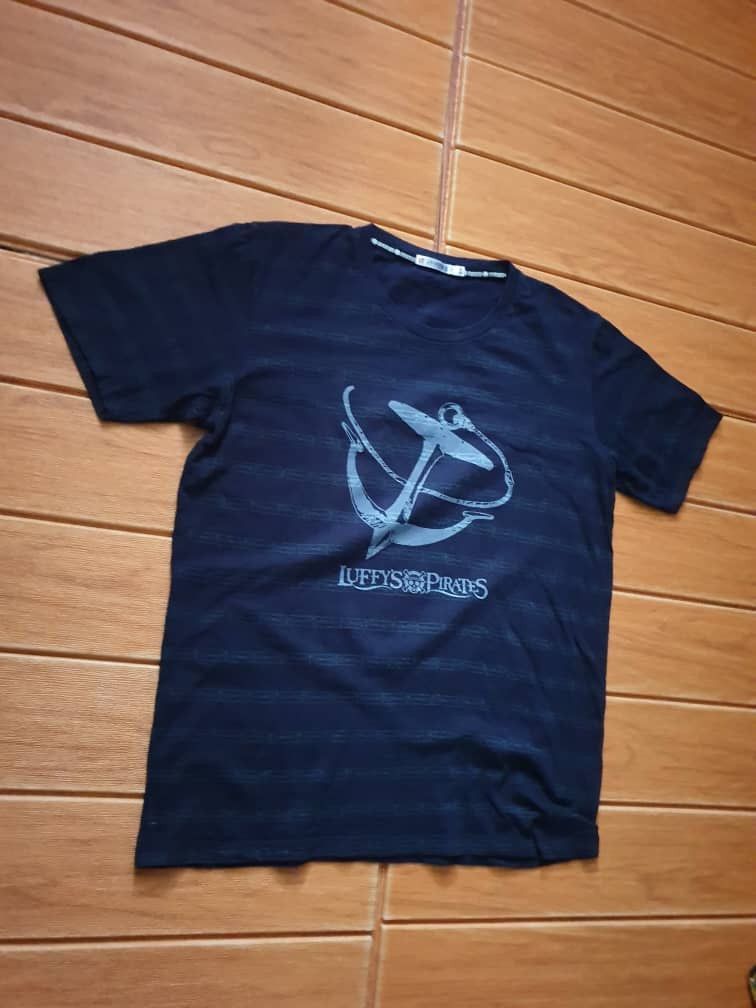 One Piece One Piece x Uniqlo Blue Navy Japanese anime Shirt Size US M / EU 48-50 / 2 - 4 Thumbnail