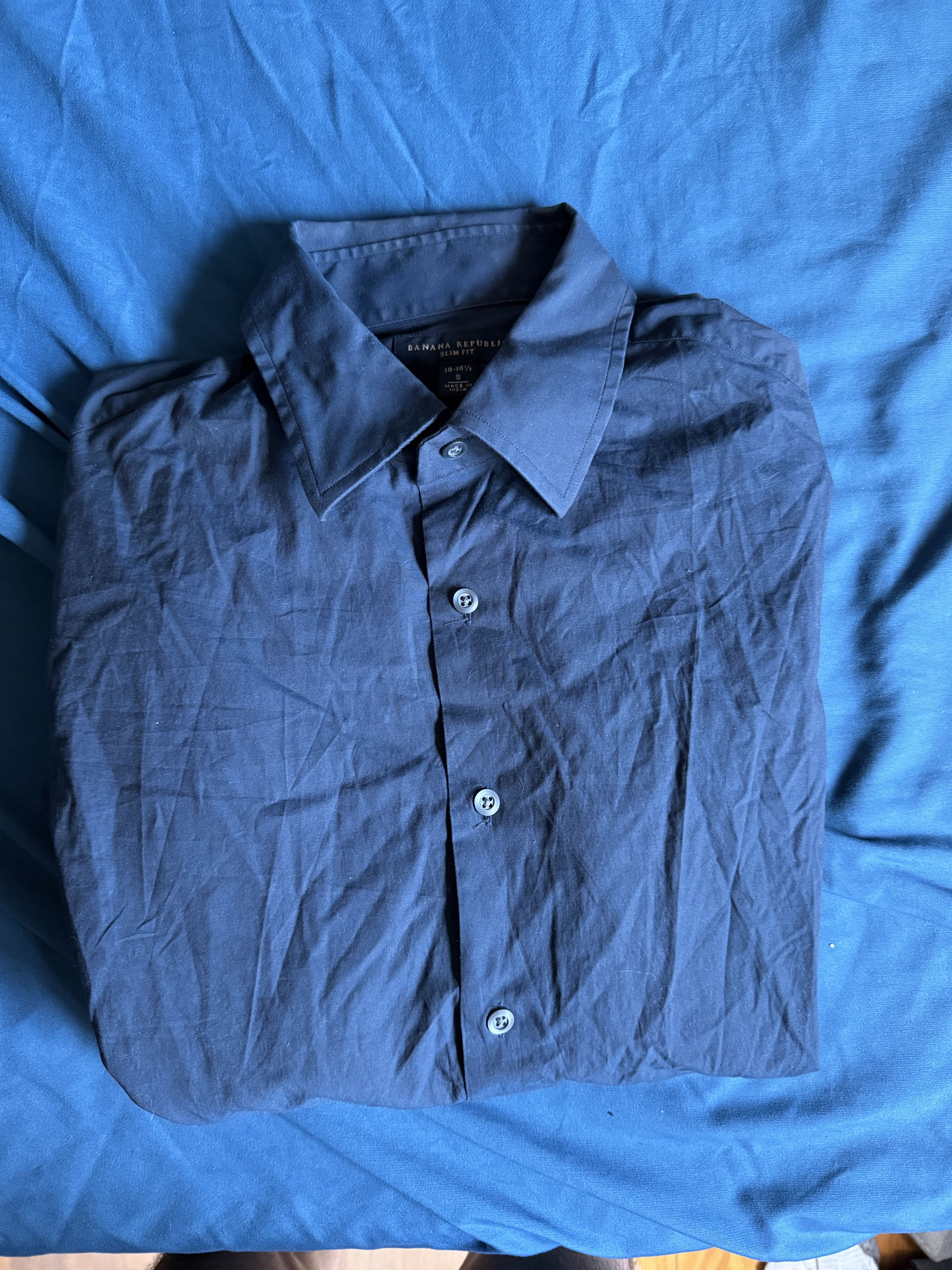 Banana Republic Banana Republic button up shirt slim fit small $89.50 Size US S / EU 44-46 / 1 - 1 Thumbnail