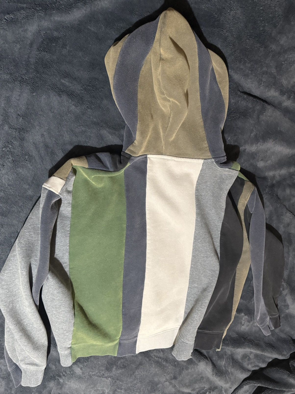 The GV Gallery GV Gallery Raspberry Hills bonsai zip up hoodie Size US S / EU 44-46 / 1 - 2 Thumbnail