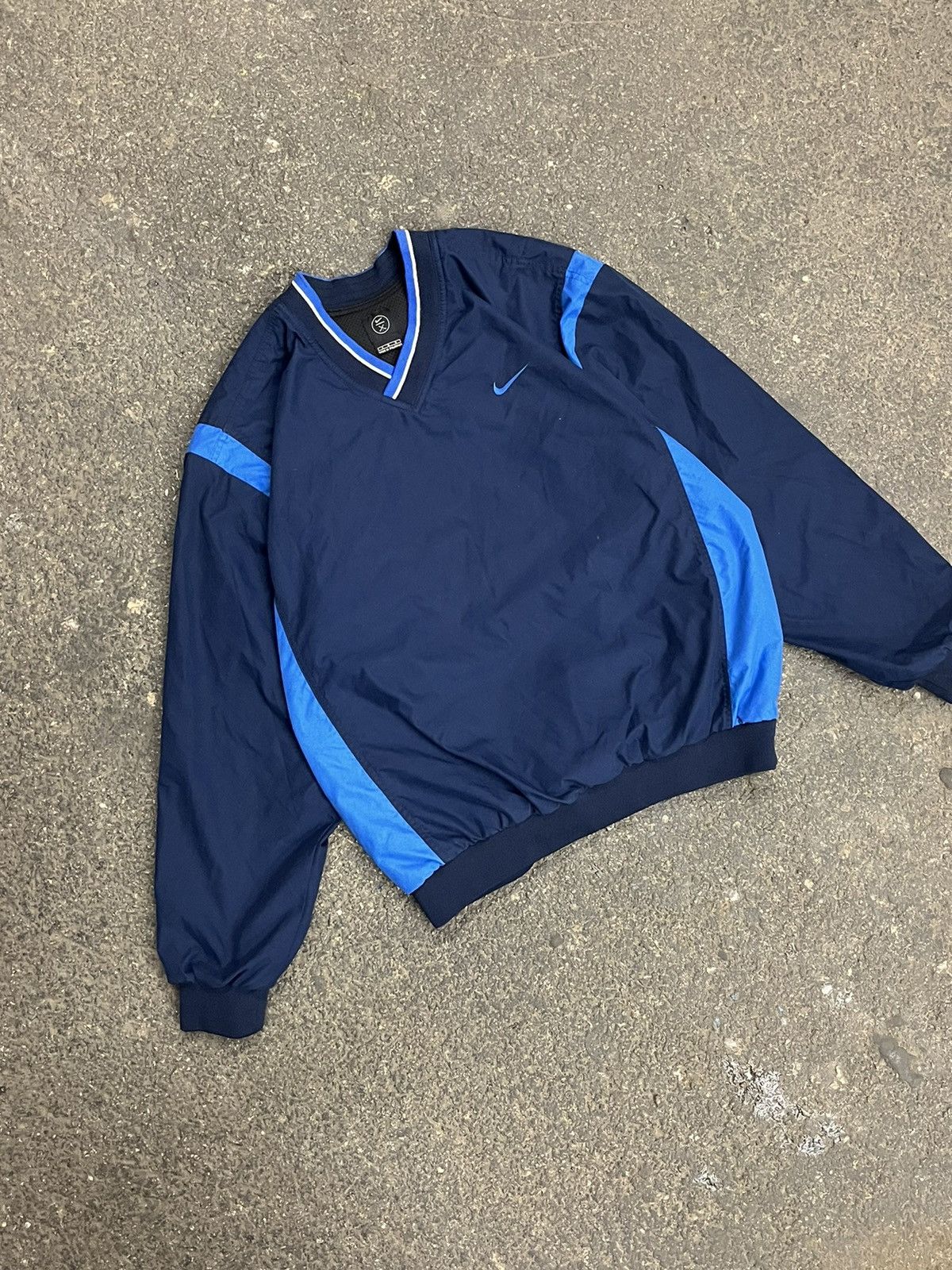 Nike × Vintage Nike windbreaker light weight pull over jacket hype sporty Size US L / EU 52-54 / 3 - 1 Thumbnail