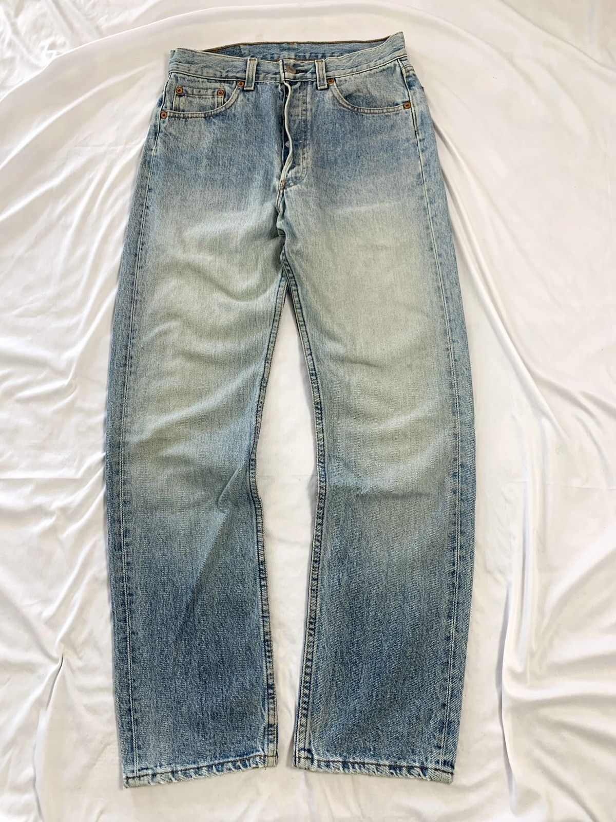 Levi's Vintage Clothing 90s levis 501 vintage jeans blue wash usa made Size US 28 / EU 44 - 4 Thumbnail