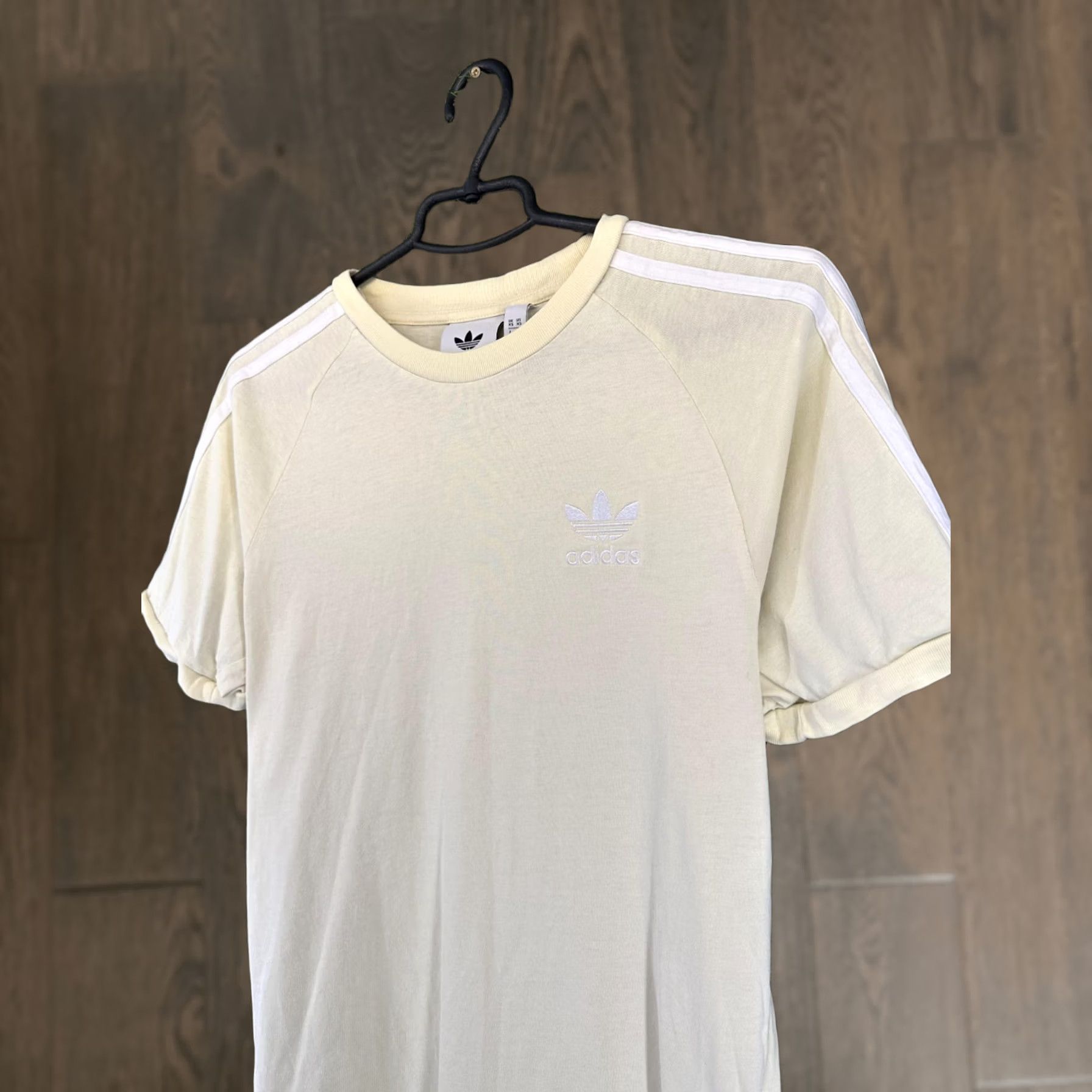 Adidas ADIDAS Shirt Men XS T-Shirt Jersey Classic Crew Neck Short Sleeve 100% Cotton Yellow White Original 3 Stripes Modern Basic Tee Womens Mens Boys Girls Size US XS / EU 42 / 0 - 1 Thumbnail