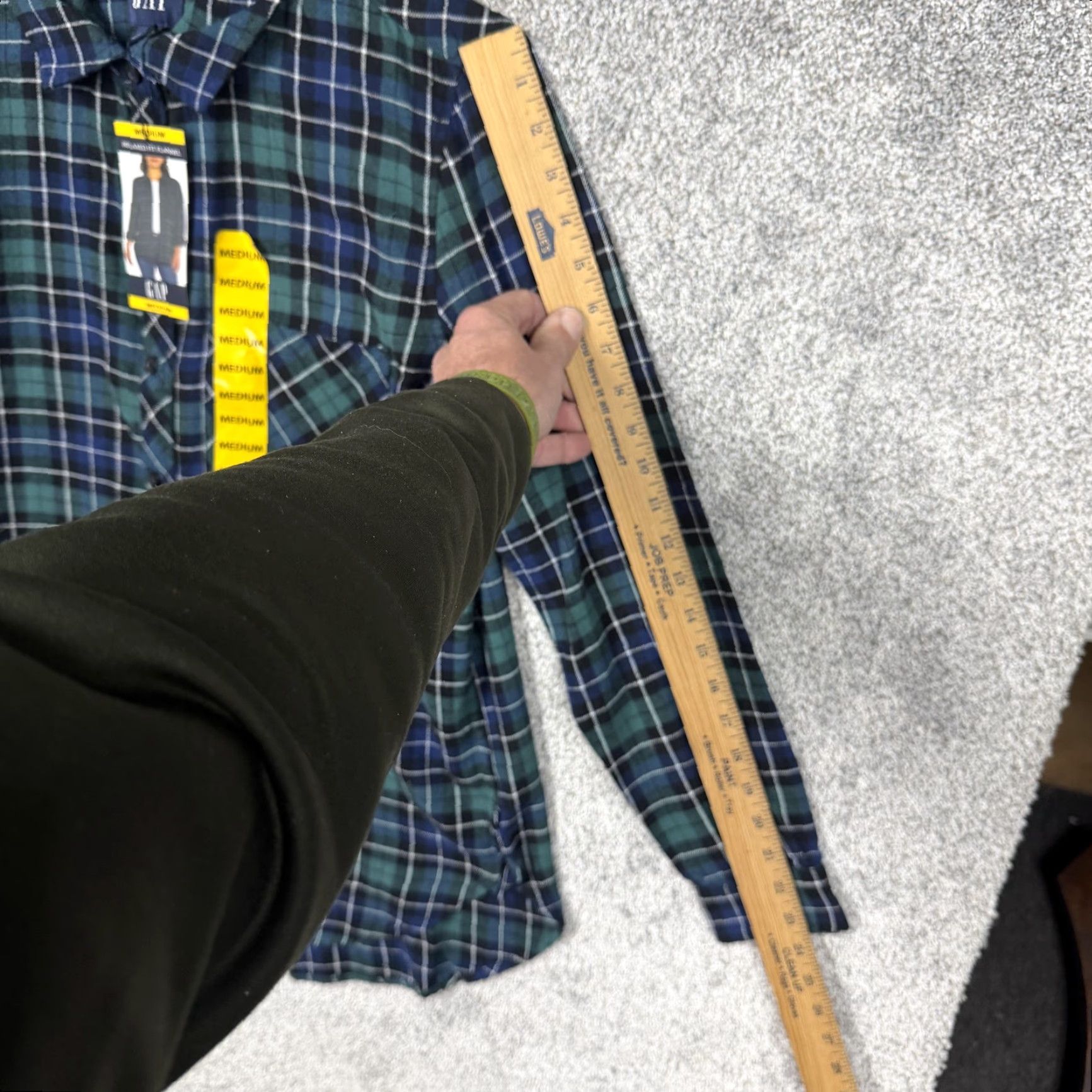Gap Gap Button-Up Womens M Blue Green Relaxed Fit Flannel Plaid Cabincore Layering Size ONE SIZE - 3 Thumbnail