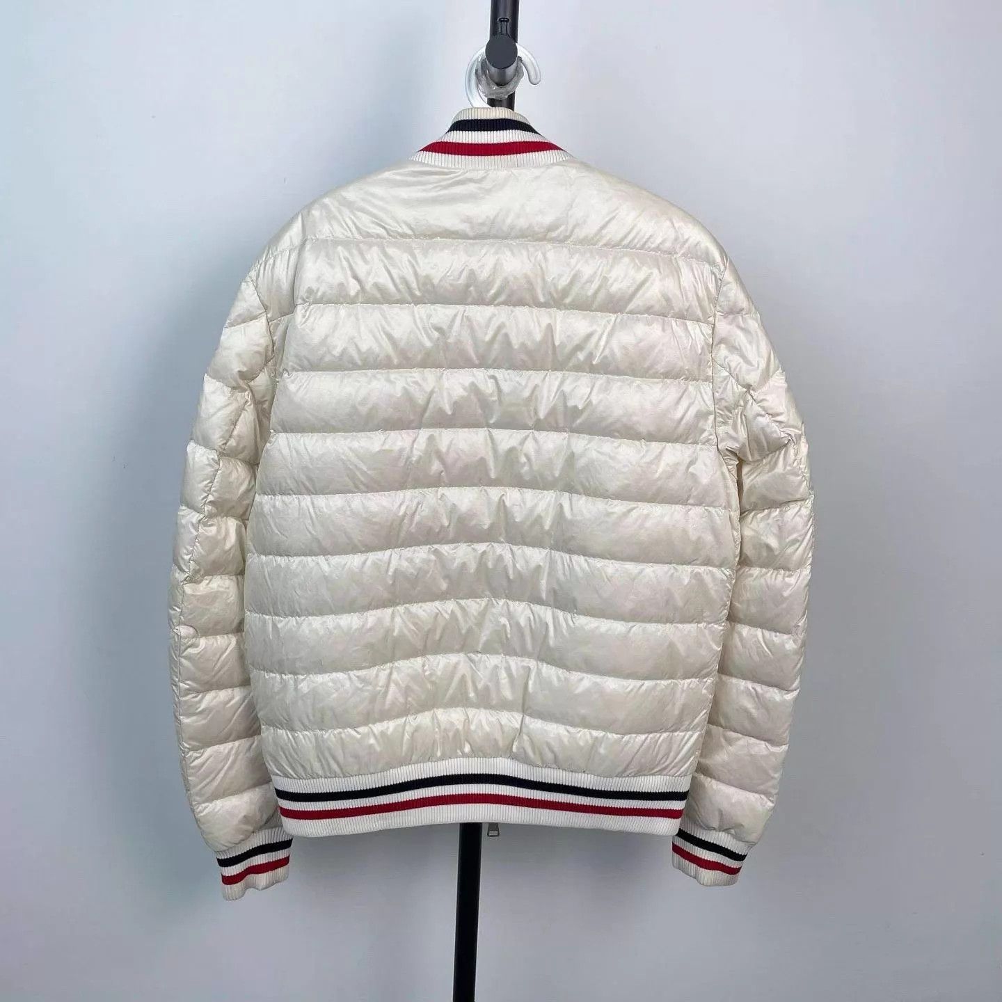 Moncler Moncler White Striped Webbing Crewneck Down Jacket Size 3 Size US L / EU 52-54 / 3 - 3 Thumbnail