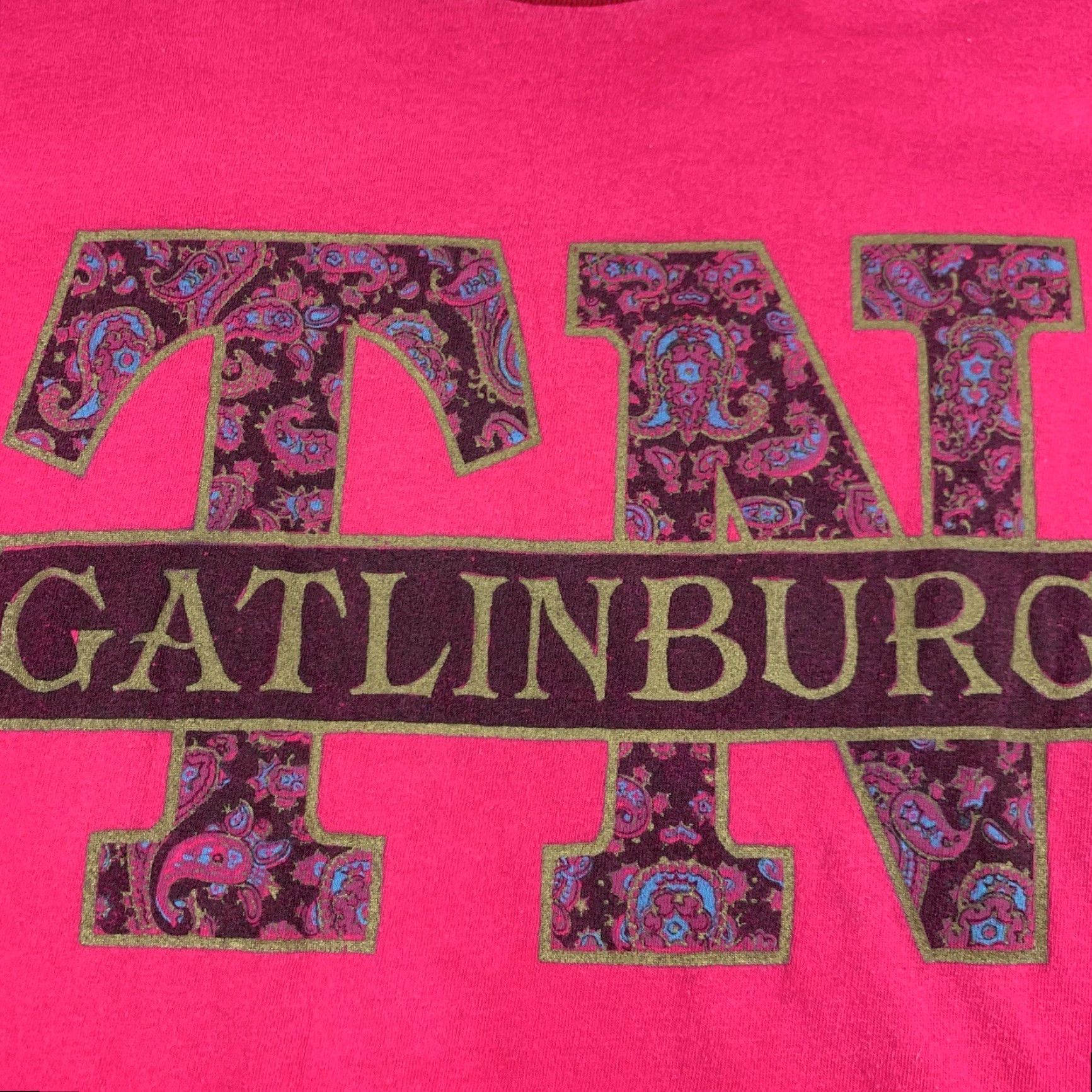 Vintage VINTAGE Gatlinburg Tennessee Shirt Adult Large Pink Paisley Logo 90s Mens T-Shirt Pink Logo 90s Size US L / EU 52-54 / 3 - 3 Thumbnail