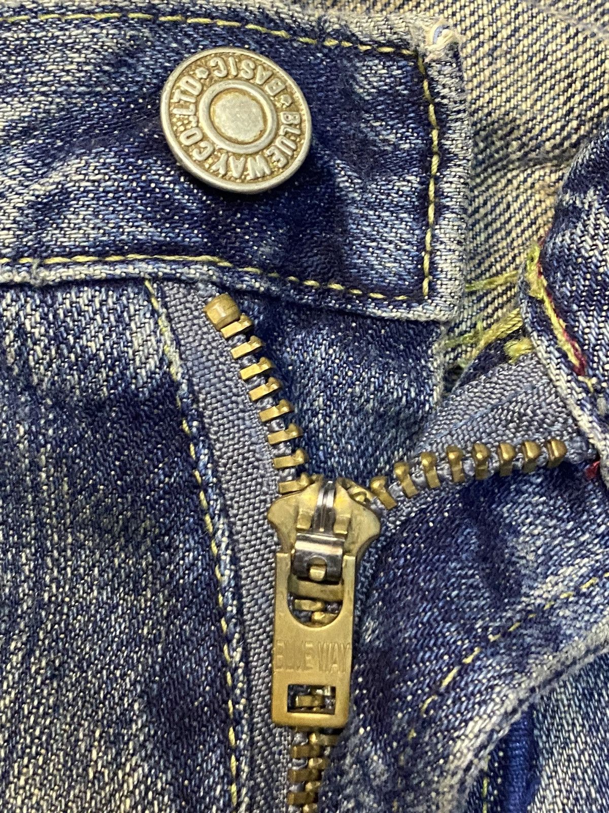 Japanese Brand Vintage Y2K Japanese Brands Mud Wash Grunge Jeans Size US 27 - 8 Thumbnail