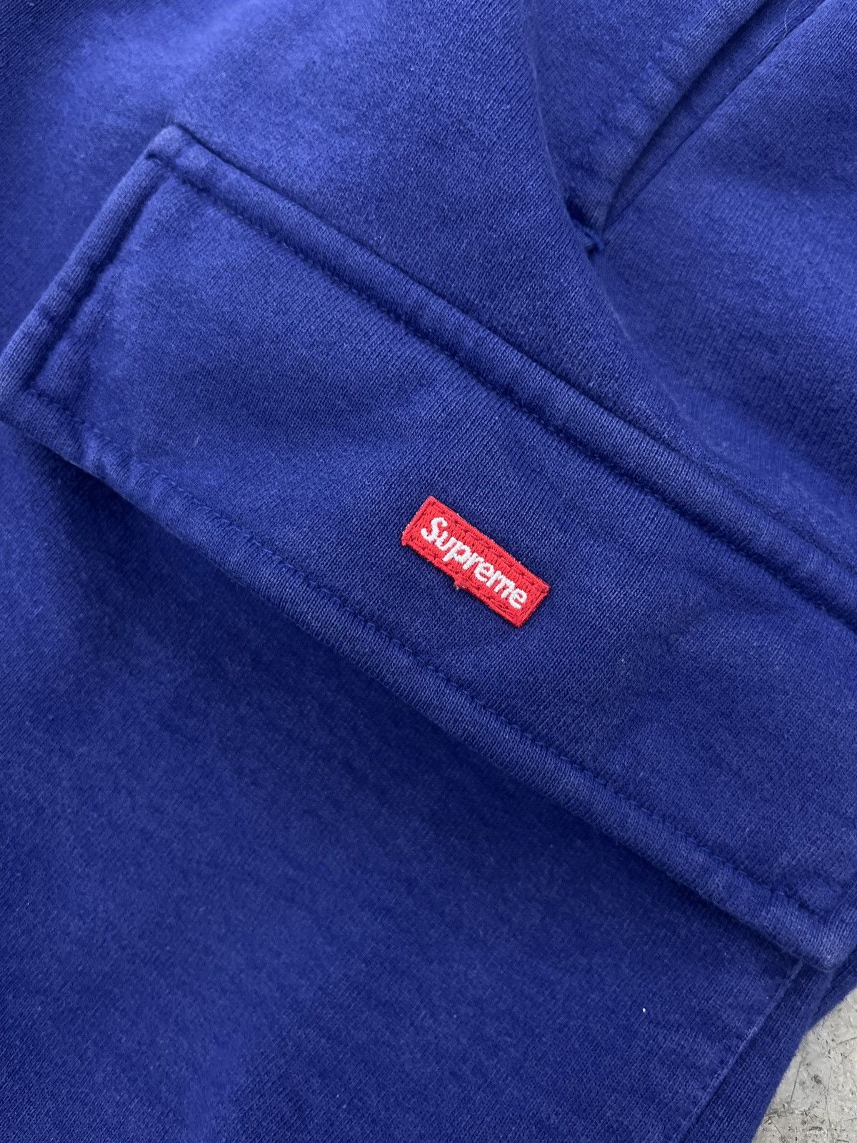 Supreme Supreme Logo Cargo Sweat Pant Size US 36 / EU 52 - 4 Thumbnail