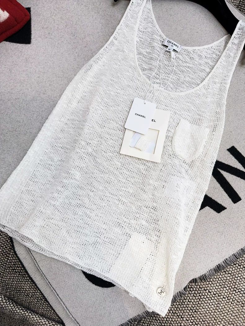 Chanel Chanel 25M cocobeach beach series white knitted vest Size XS / US 0-2 / IT 36-38 - 4 Thumbnail