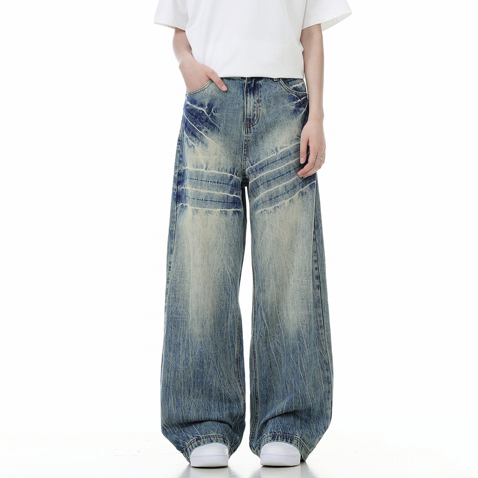 Vintage Men's distressed washed baggy wide-leg jeans Size US 32 / EU 48 - 1 Thumbnail