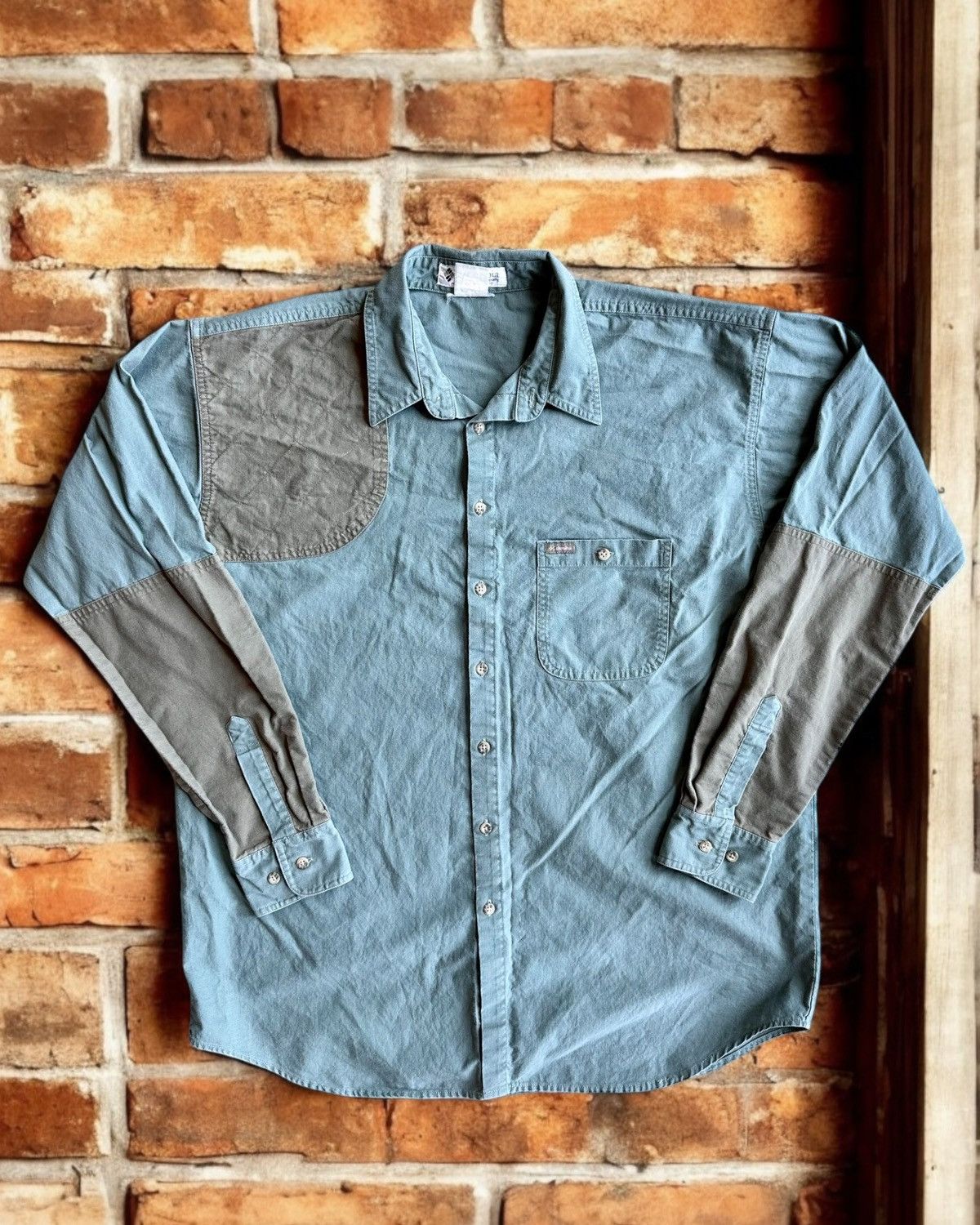 Columbia × Vintage Vintage Columbia Button Up Shirt Size US L / EU 52-54 / 3 - 1 Thumbnail