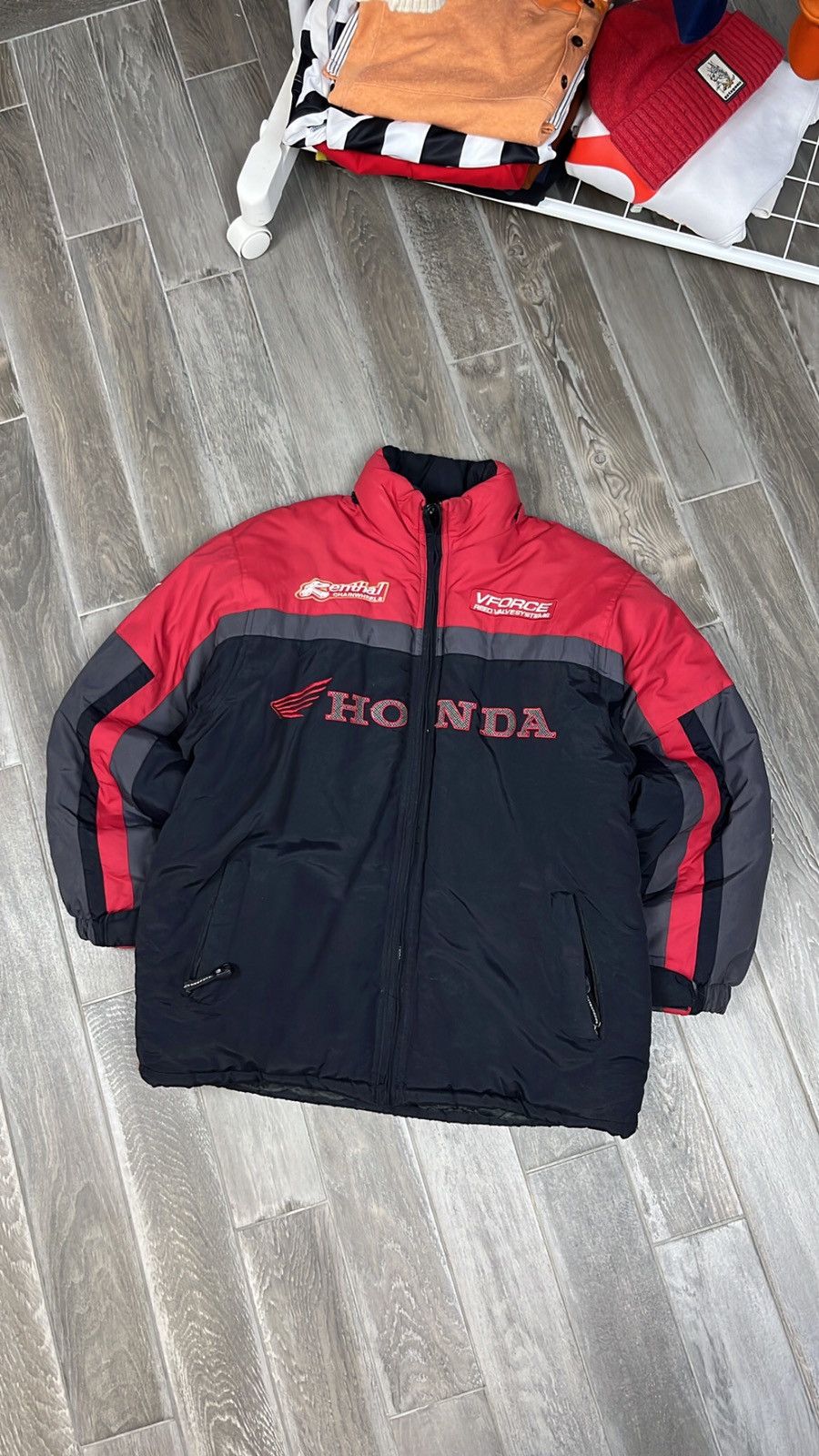 Vintage Vintage Honda F1 Dunlop hype bomber Rental Size US M / EU 48-50 / 2 - 1 Thumbnail