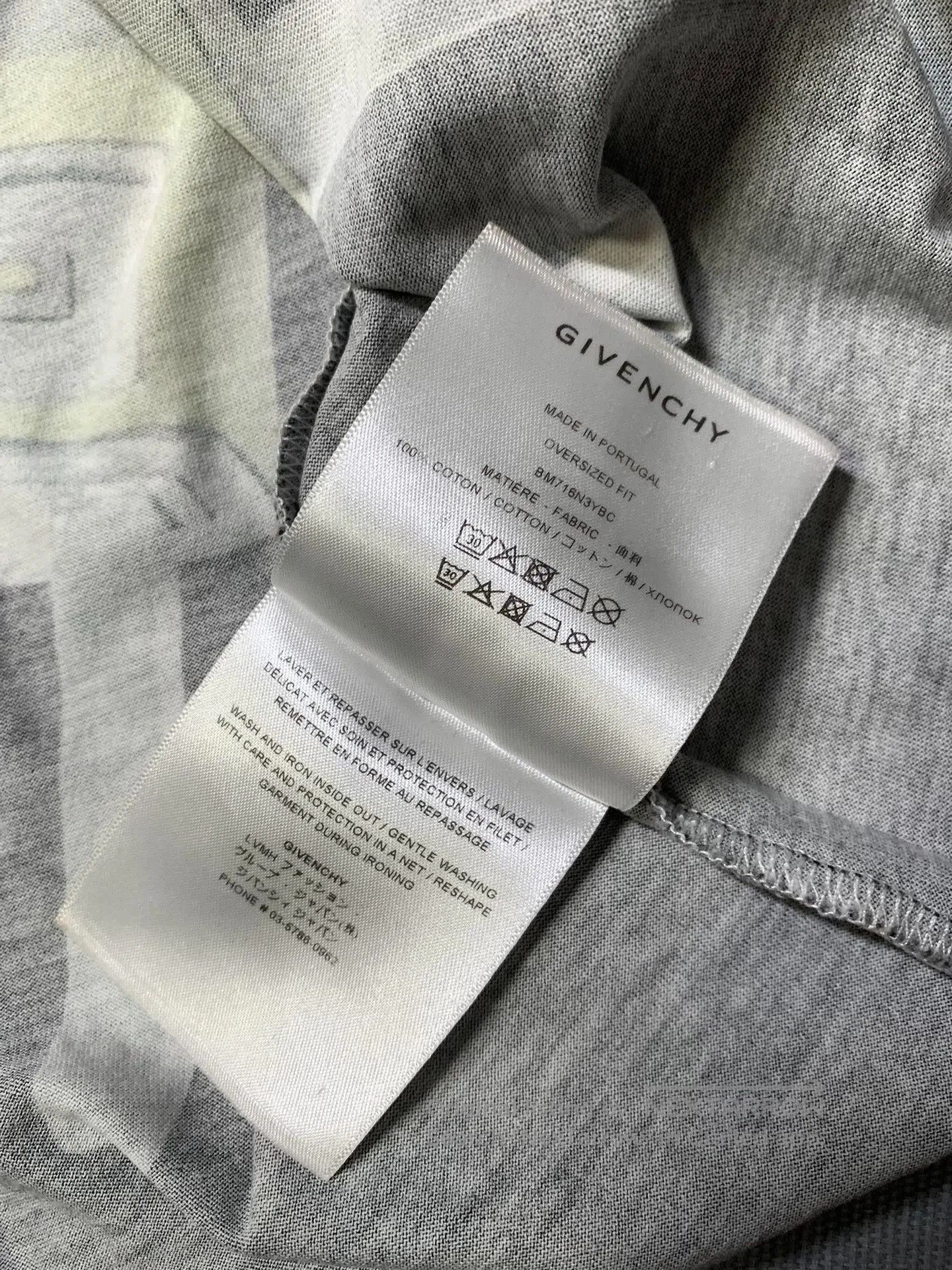 Givenchy Givenchy Lock Head Short Sleeve. Size US XS / EU 42 / 0 - 5 Thumbnail