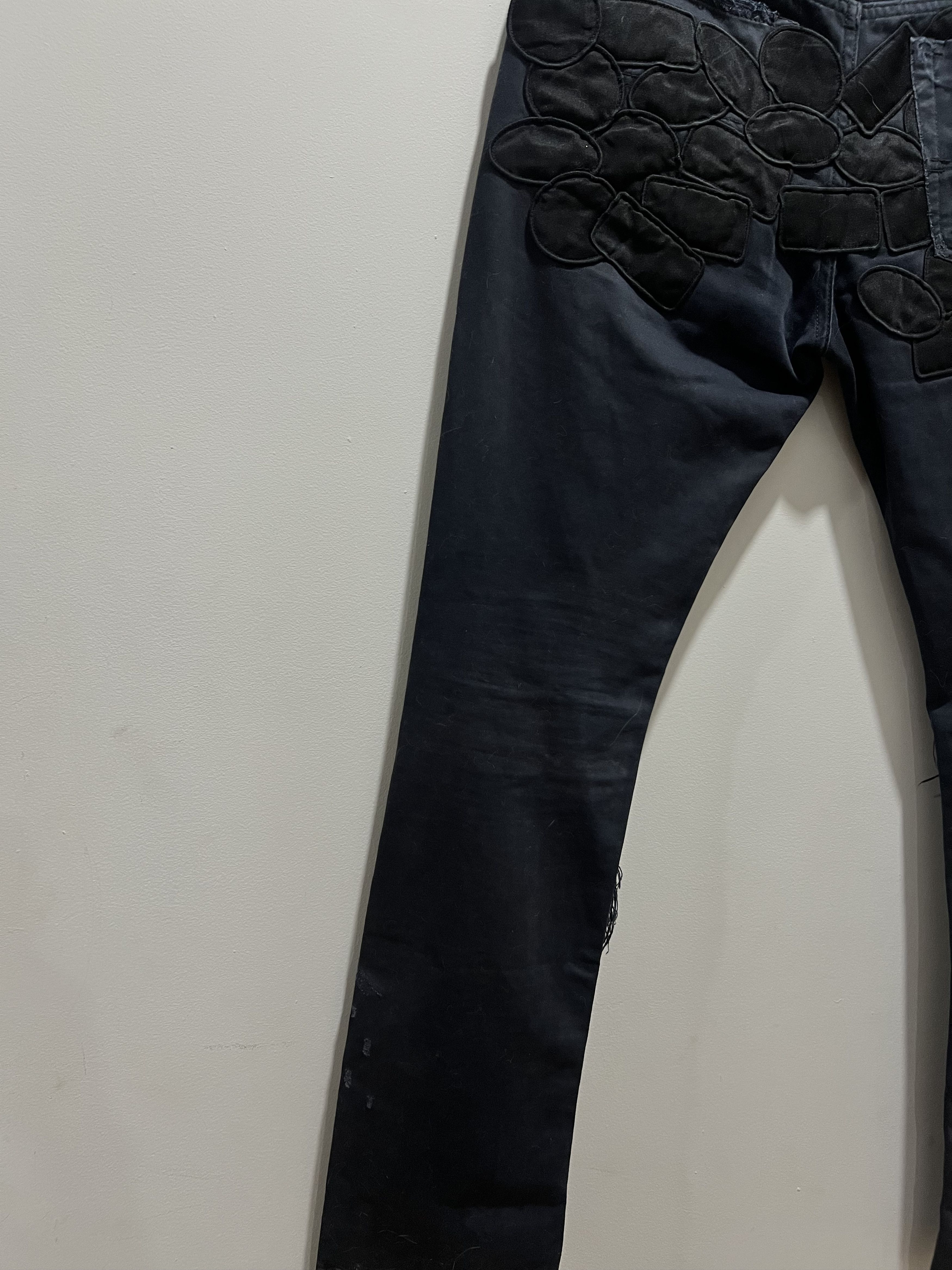 Undercover SS05 Graffiti Patch Distressed Dark Navy Twill Jeans Size US 32 / EU 48 - 17 Thumbnail