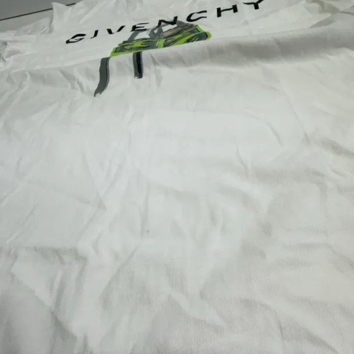 Givenchy Givenchy Givenchy SS23 Graphic Print Short Sleeve TShirt - Size US XS / EU 42 / 0 - 1 Thumbnail