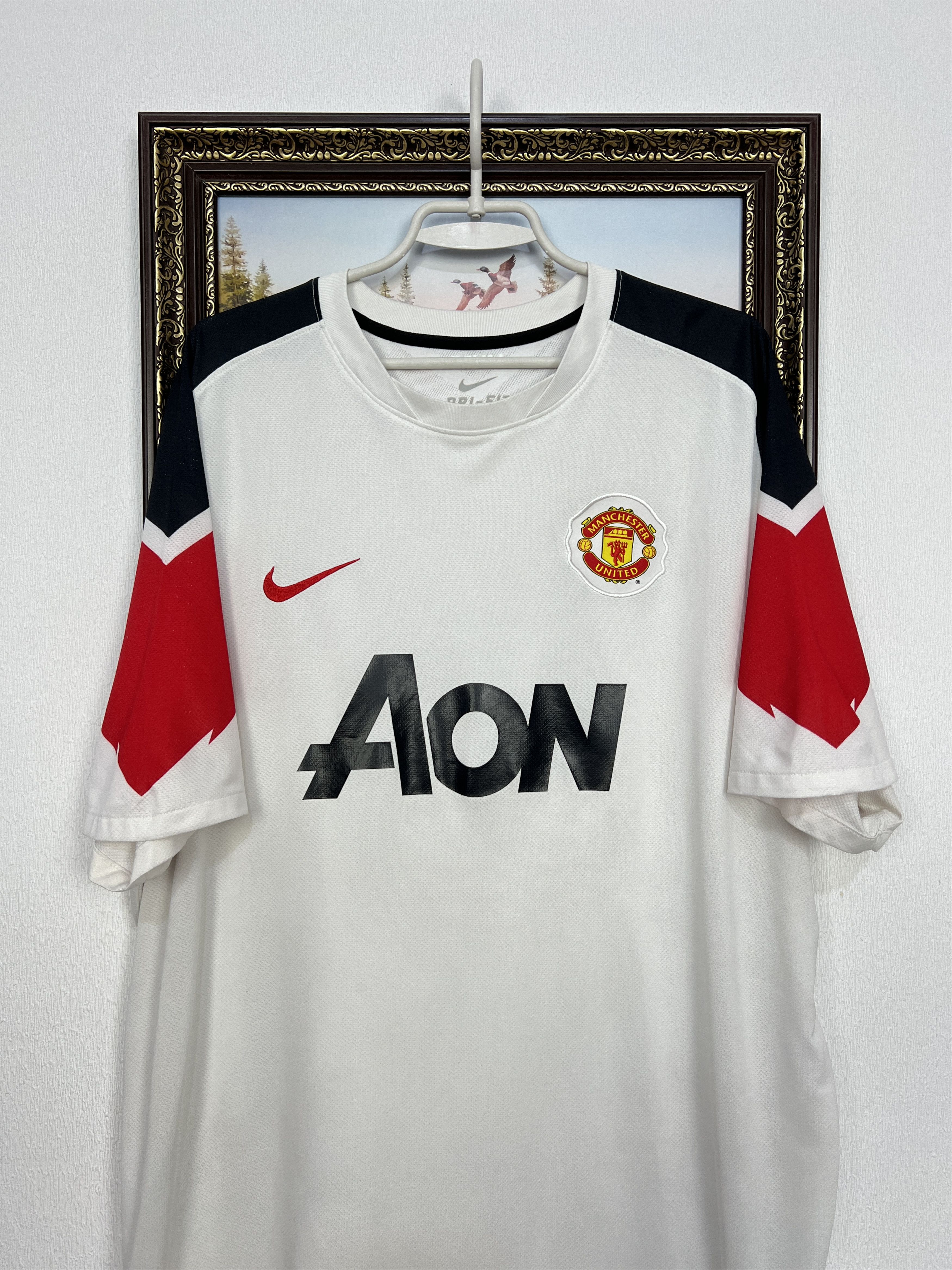 Nike Manchester United Away football shirt 2010 Soccer Nike Size US XXL / EU 58 / 5 - 2 Thumbnail