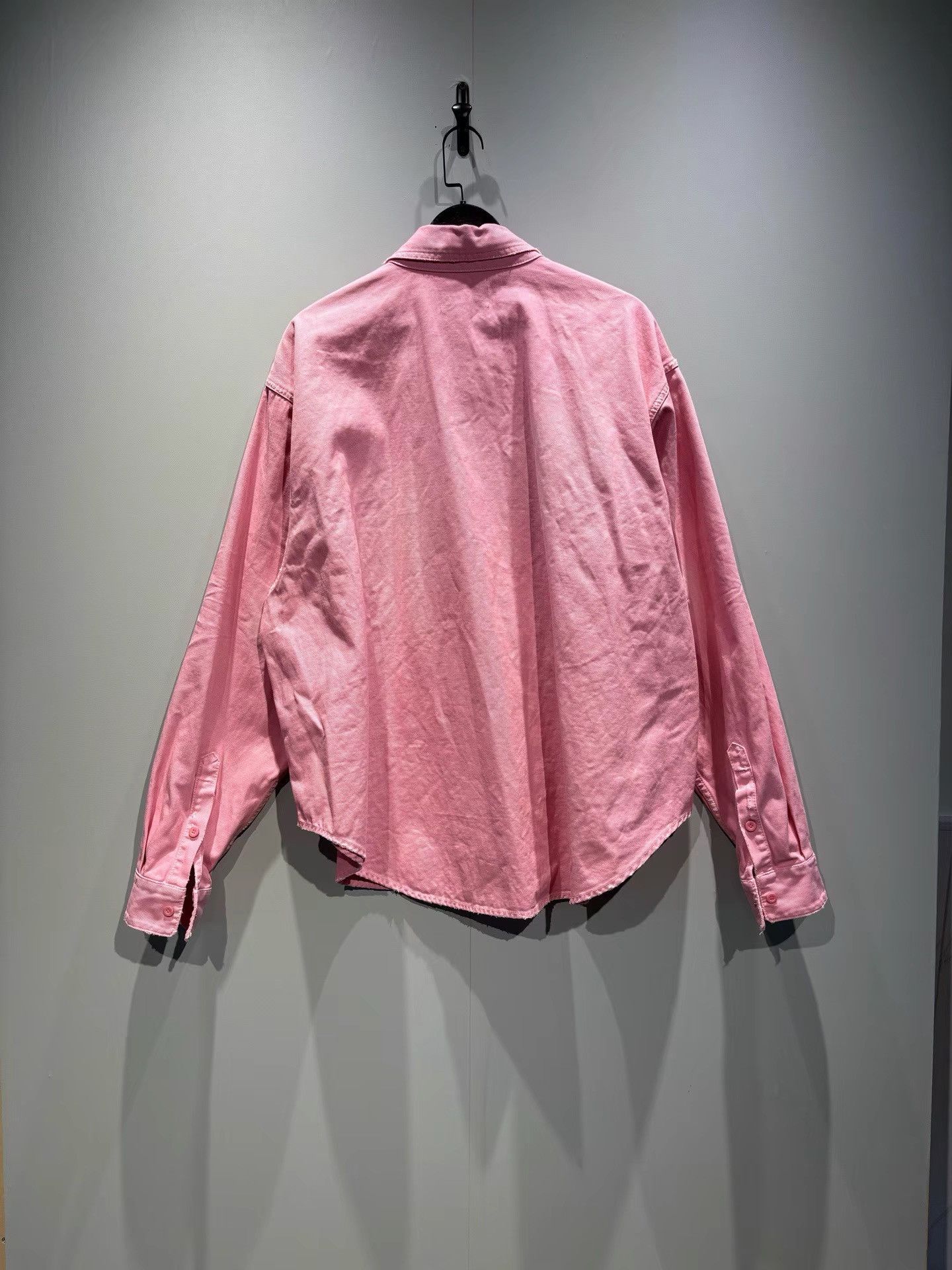 Balenciaga Balenciaga SS25 Stitched Logo Button-Up Long Sleeve K36 Size US M / EU 48-50 / 2 - 2 Thumbnail