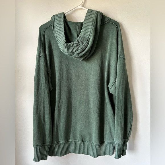 American Eagle Outfitters Aerie Oversized Green V-Neck Sweater Size XS / US 0-2 / IT 36-38 - 2 Thumbnail