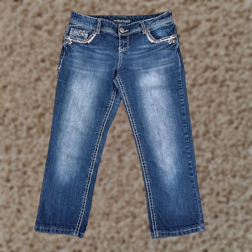 Vintage Maurices Jeans Womens Capri 28x23 Blue Denim Mid Rise 28 Regular Cotton Blend Embroidered Zipper 5-Pocket Cowboy Southwestern Designer Vintage No | 7 Size 28" / US 6 / IT 42 - 1 Thumbnail