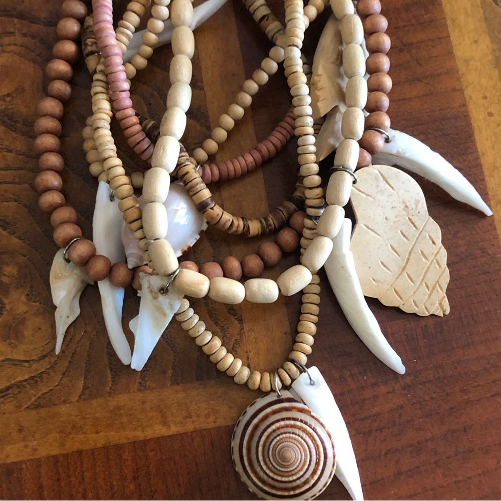 Vintage Vintage handmade boho wood and shell necklace Size ONE SIZE - 8 Thumbnail